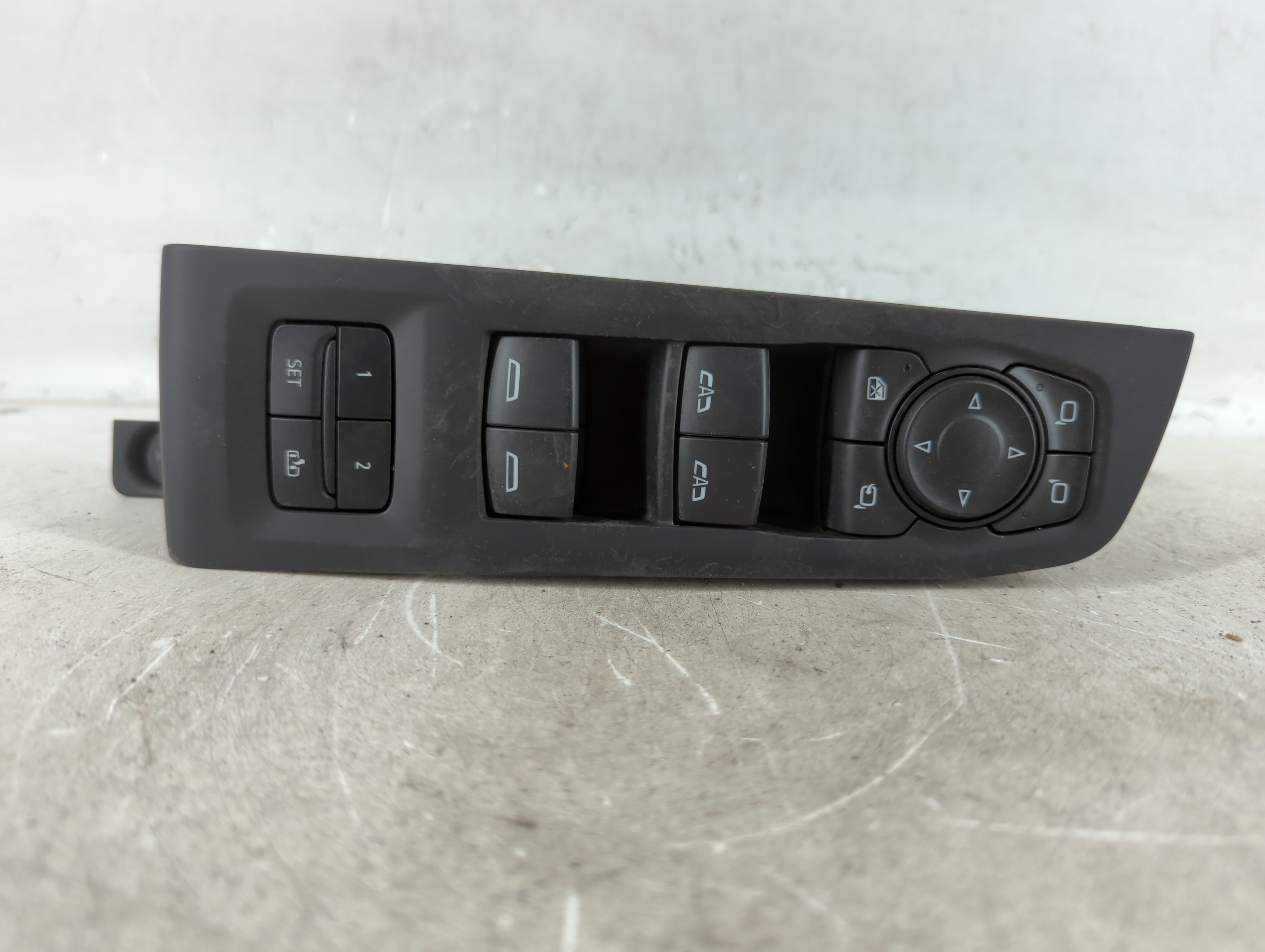 2021-2022 Chevrolet Tahoe Driver Left Door Master Power Window Switch 776424 - Oemusedautoparts1.com