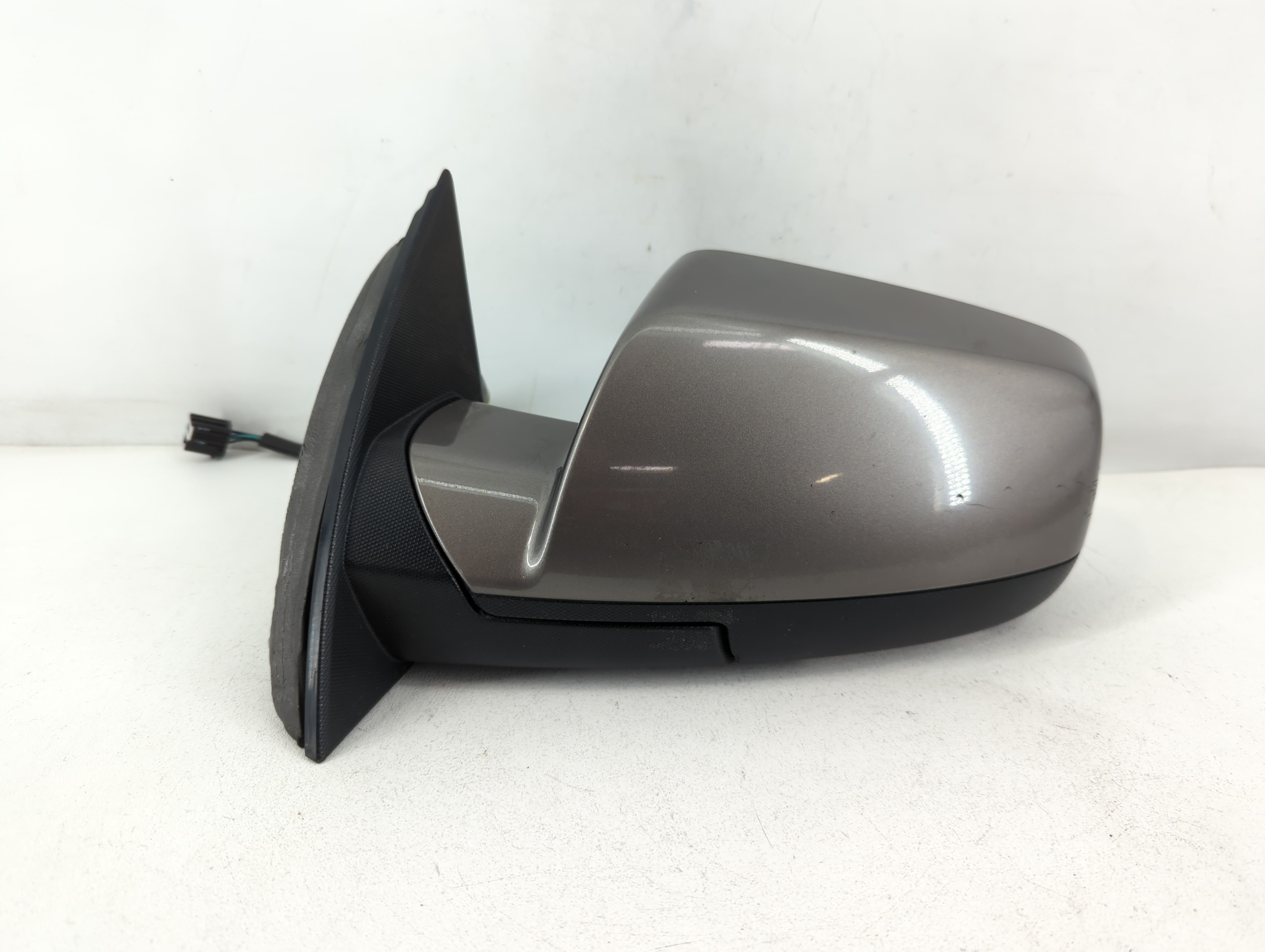 2010-2011 Chevrolet Equinox Driver Left Side View Power Door Mirror 776429 - Oemusedautoparts1.com