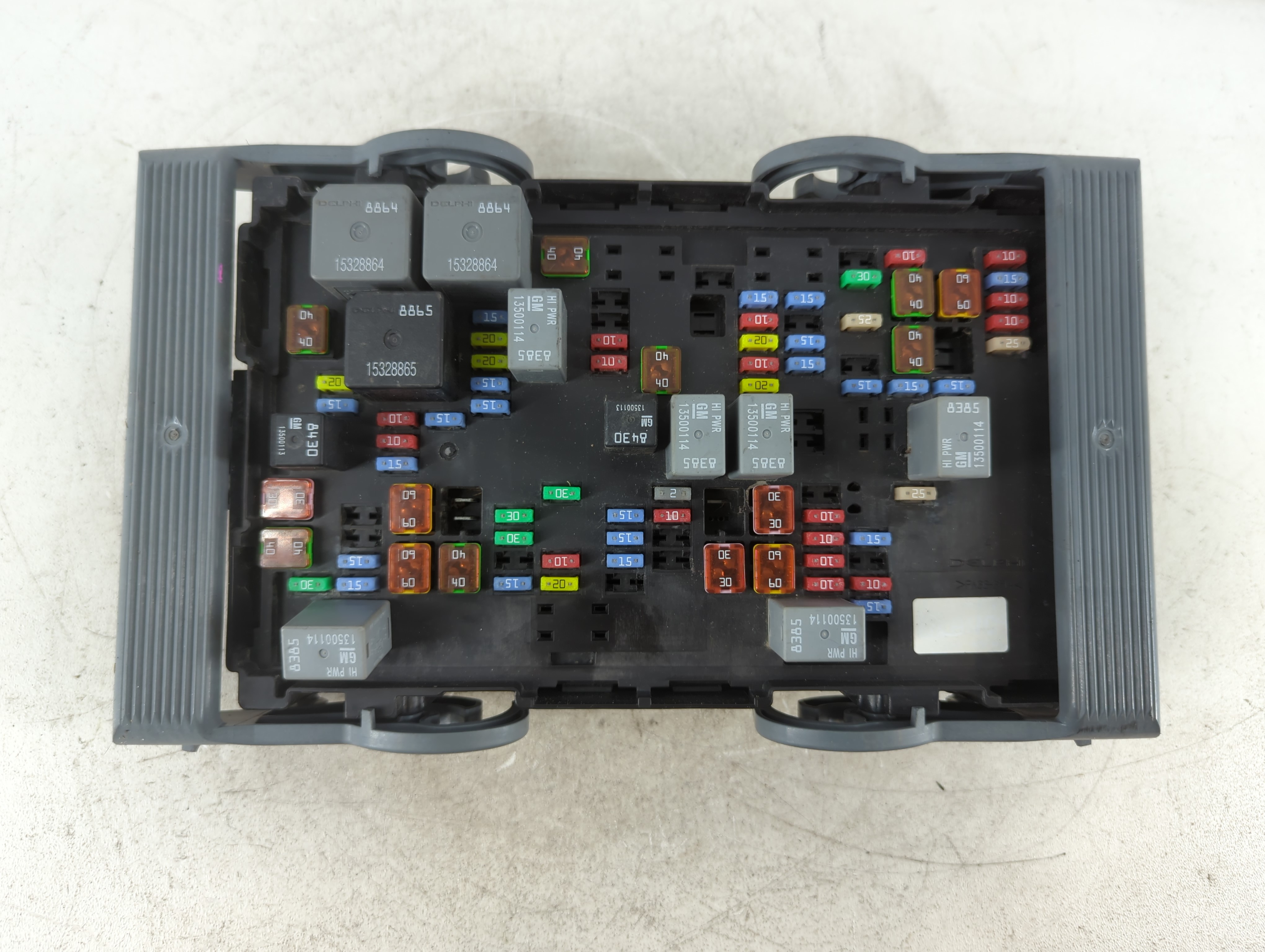 Picture of 2010-2014 Gmc Yukon Xl 1500 Fusebox Fuse Box Relay Module 776445
