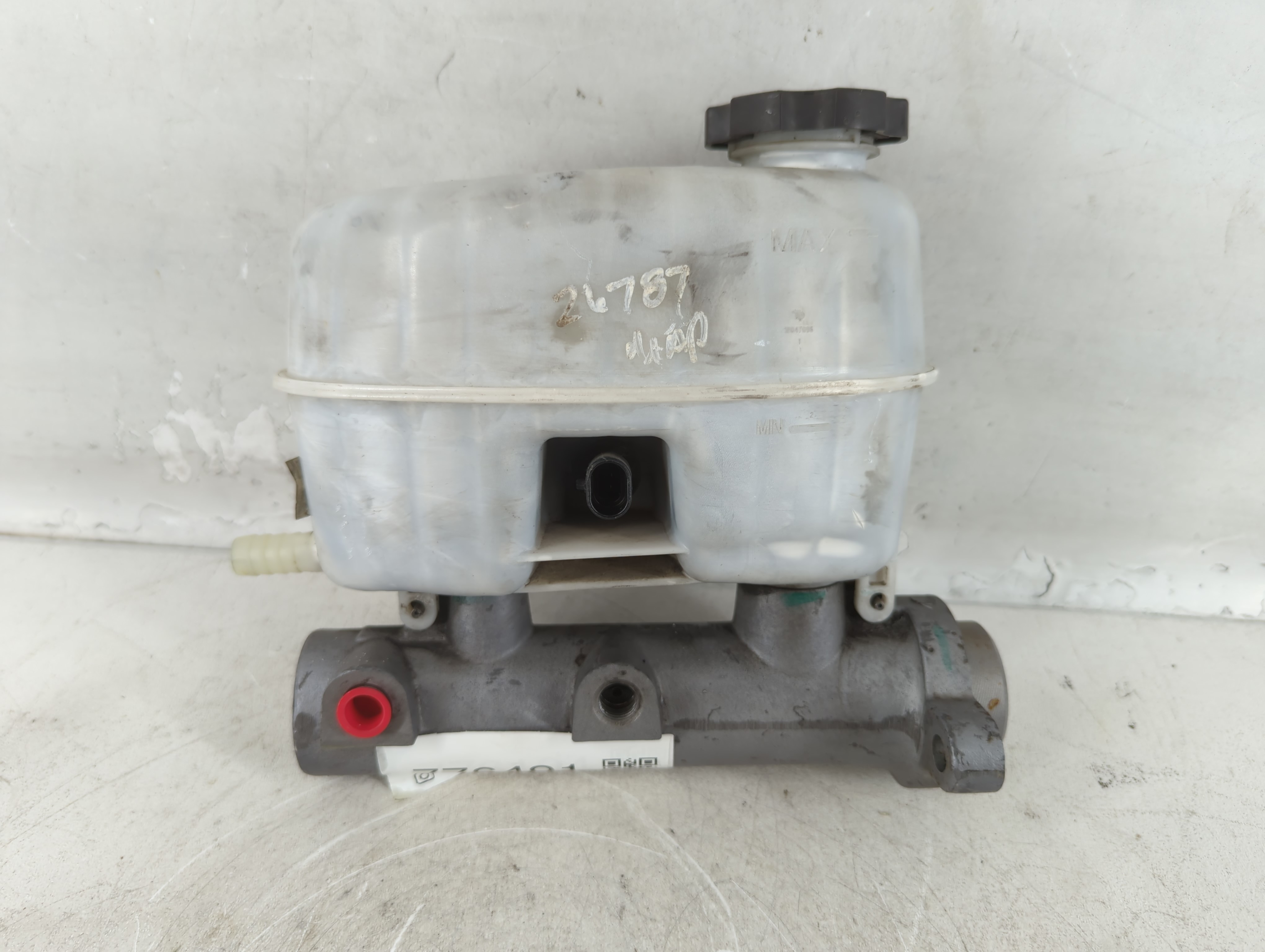 2003-2006 Cadillac Escalade Esv Brake Master Cylinder 776491 - Oemusedautoparts1.com