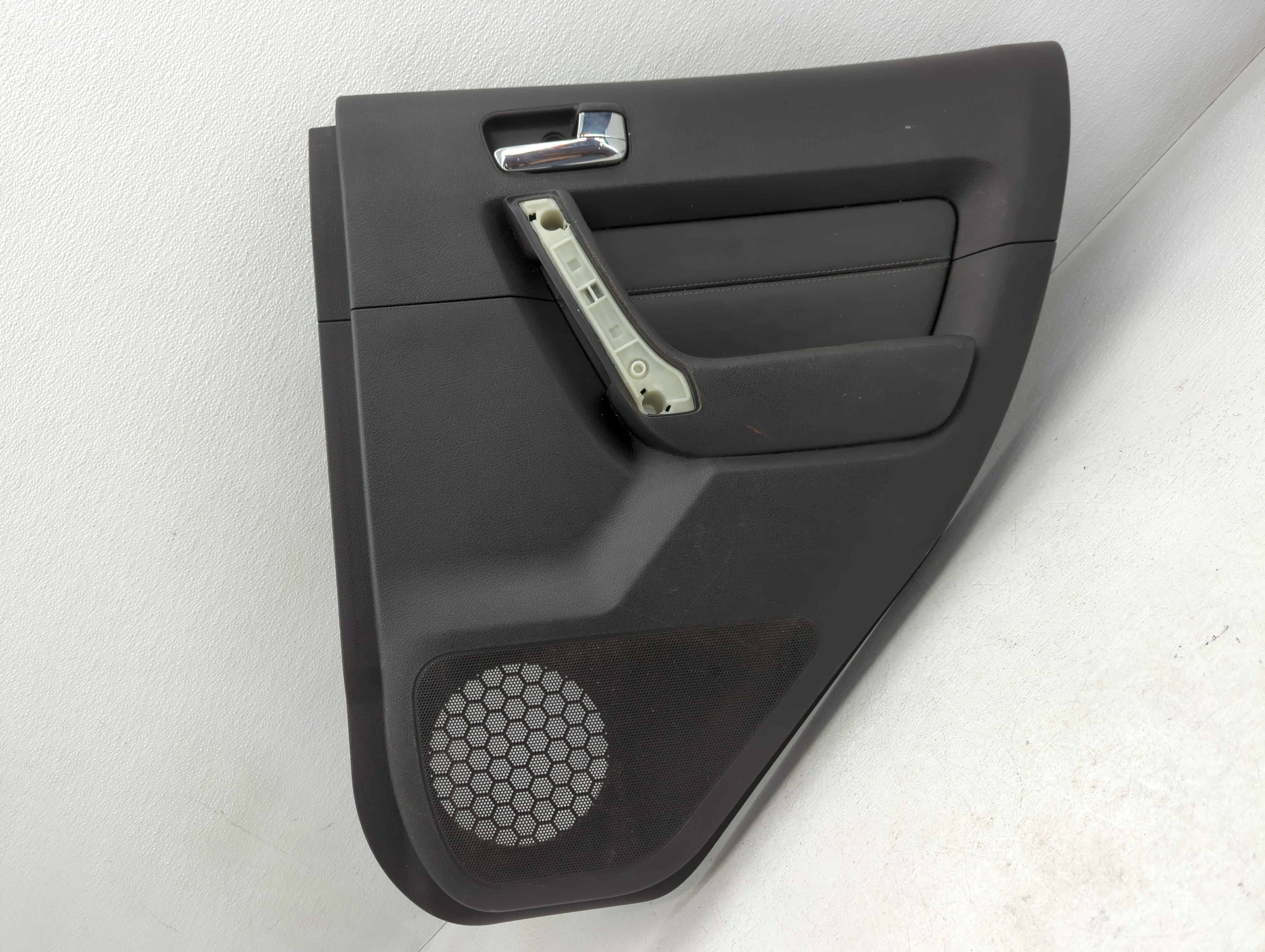 Picture of 2010 Hummer H3 Rear Right Passenger Interior Door Panel Trim 776520