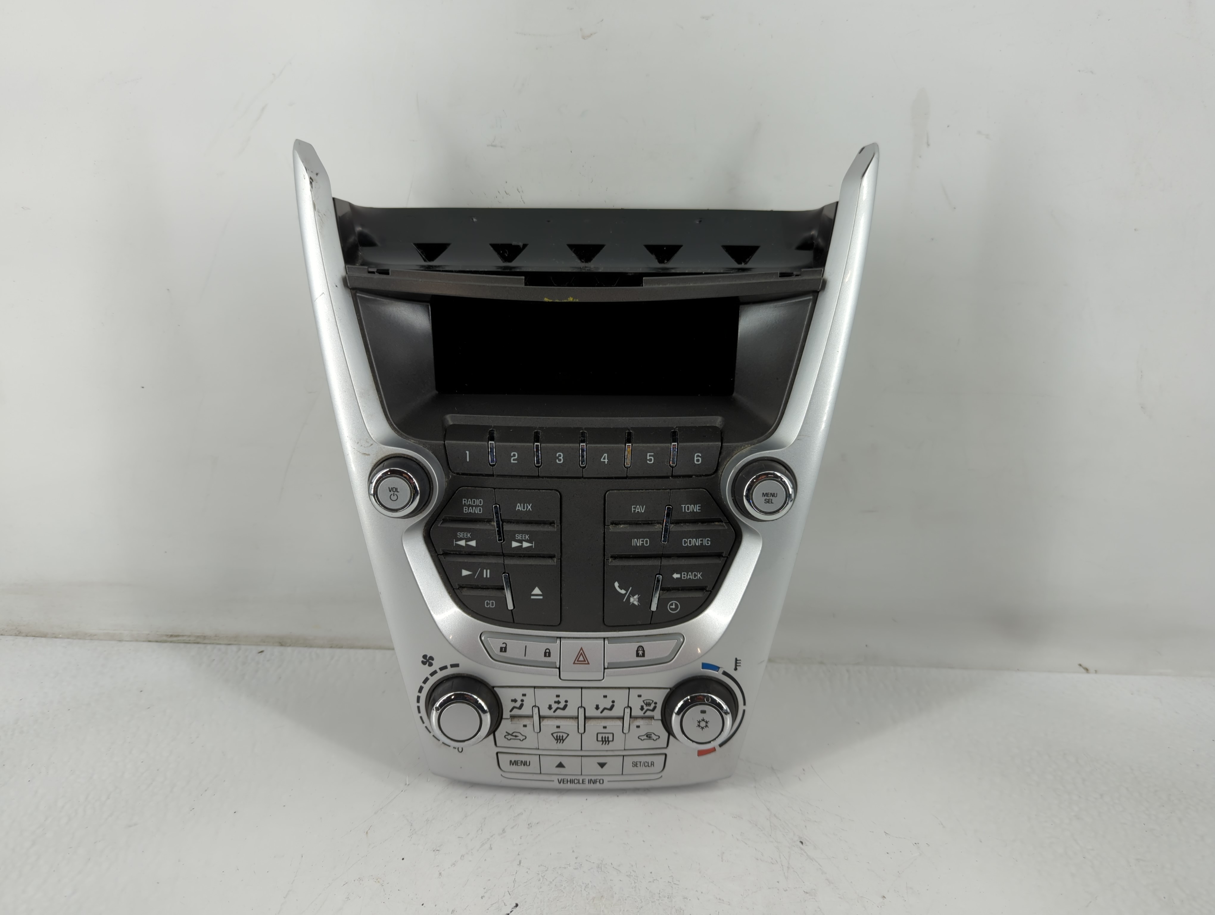 2011-2011 Chevrolet Equinox Radio Control Panel 776667 - Oemusedautoparts1.com