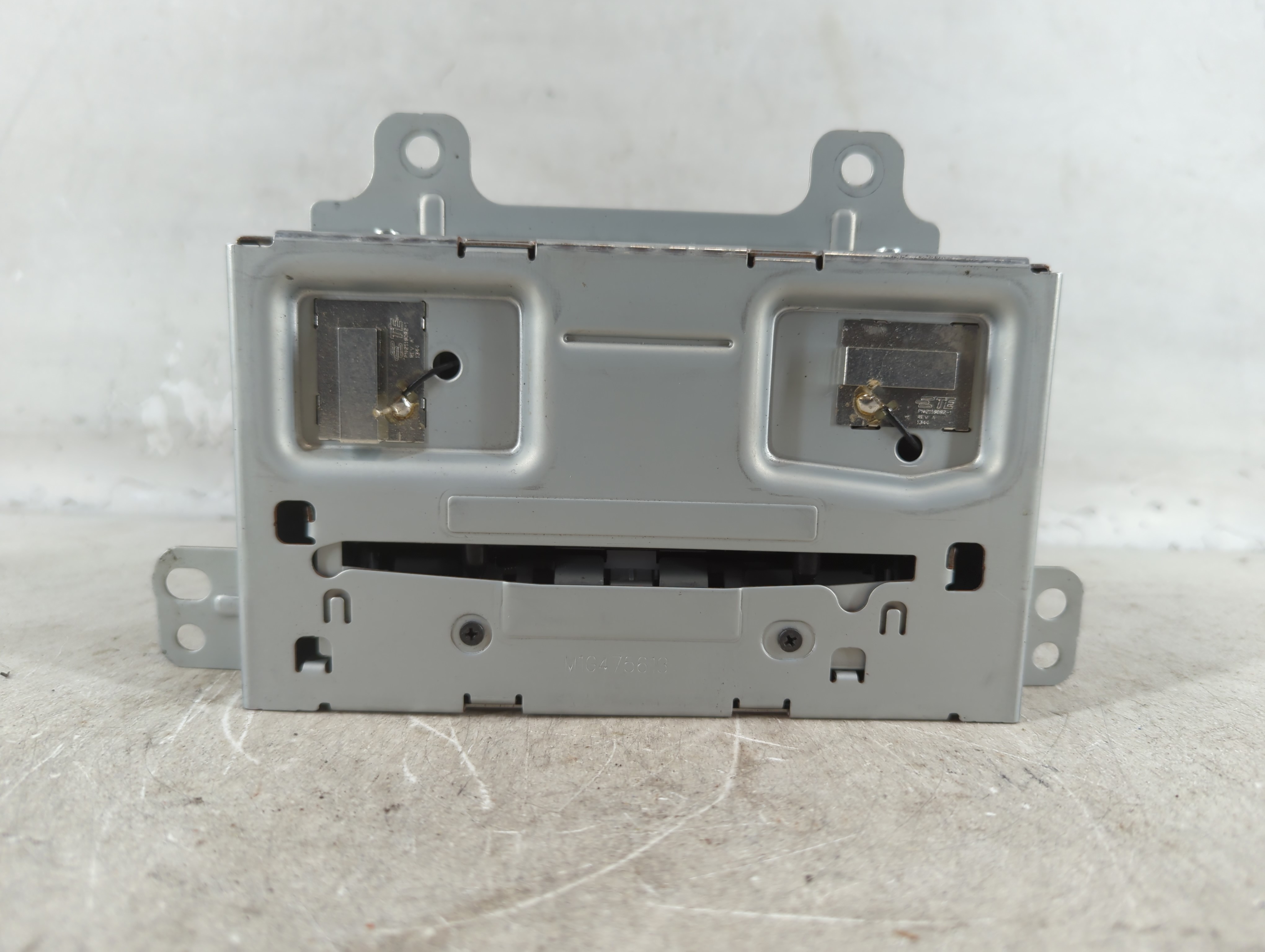 2013-2014 Buick Encore Radio Control Panel 776671 - Oemusedautoparts1.com