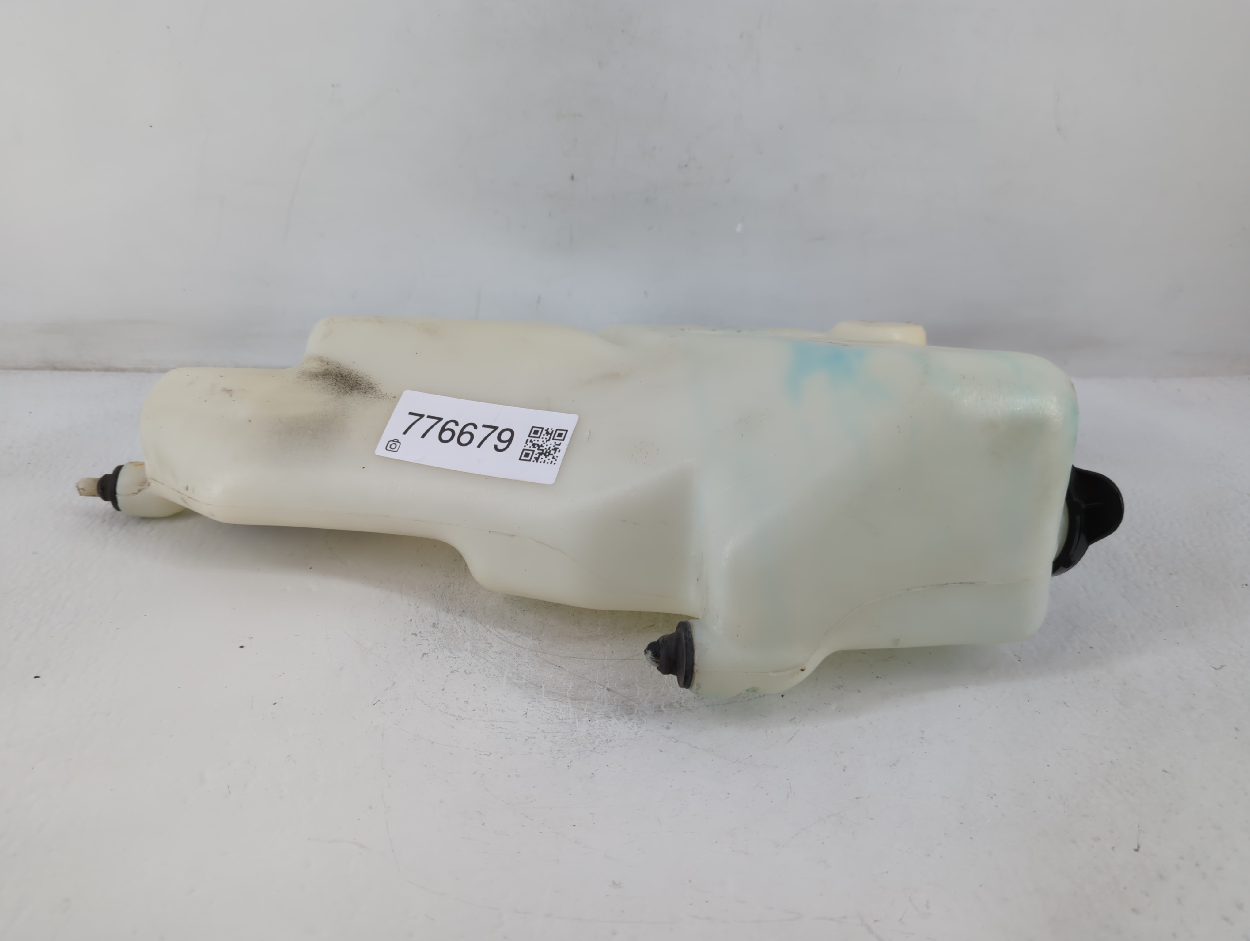 1995-2004 Gmc Sonoma Windshield Washer Fluid Reservoir Bottle Oem 776679 - Oemusedautoparts1.com