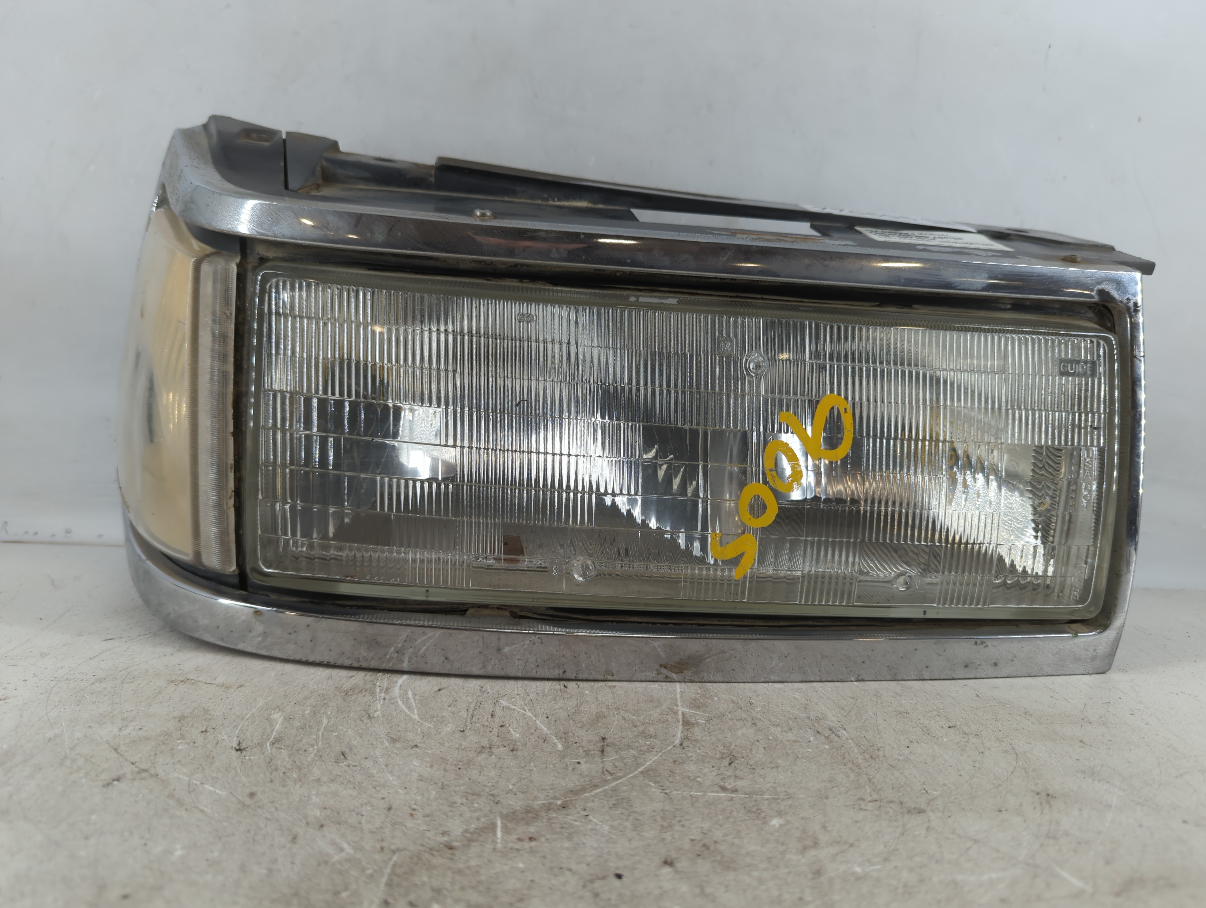 Picture of 1988 Lincoln Mark Iii Passenger Right Oem Head Light Headlight Lamp 776695