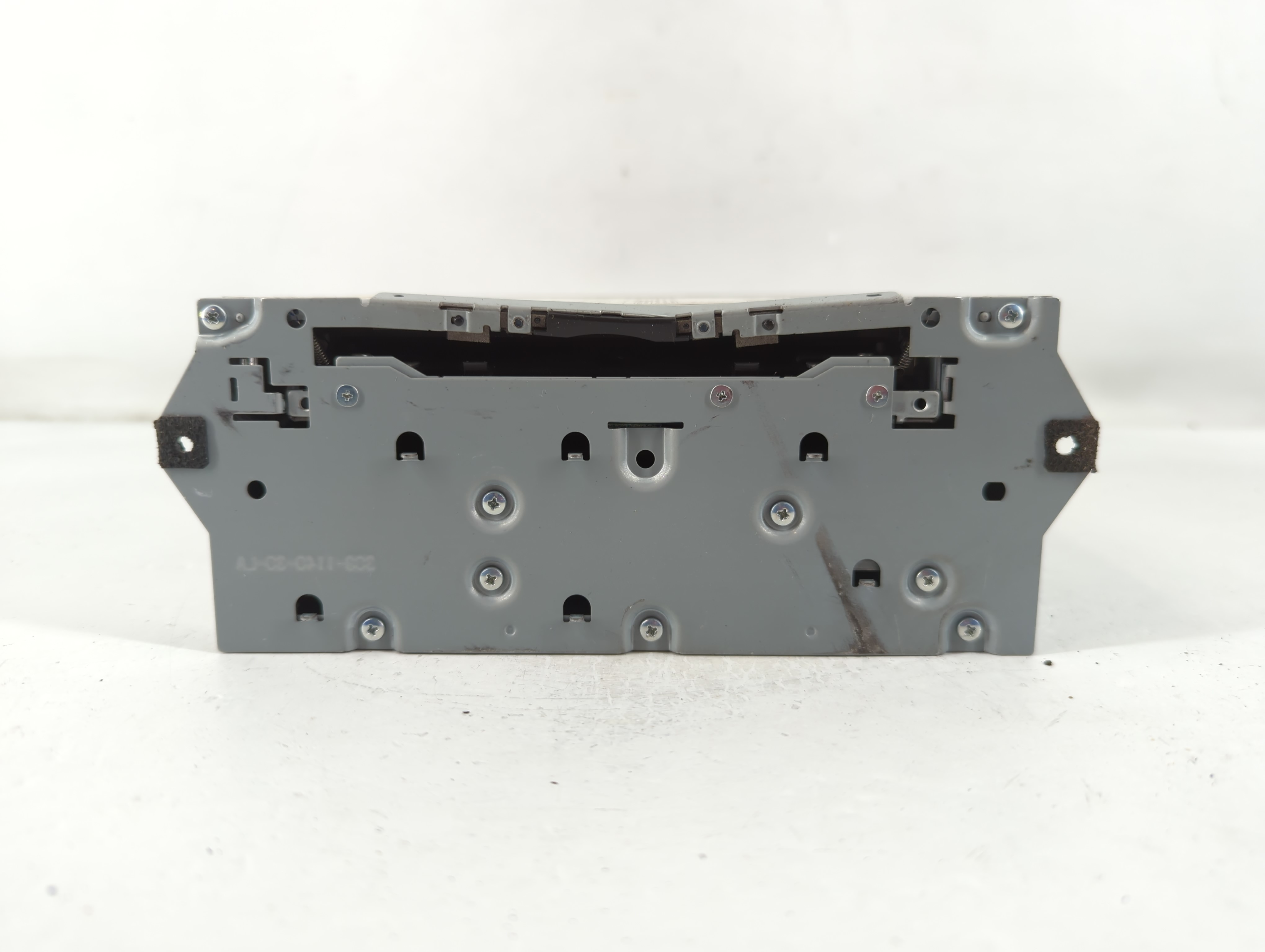 2017-2020 Infiniti Qx60 Am Fm Cd Player Radio Receiver 776737 - Oemusedautoparts1.com