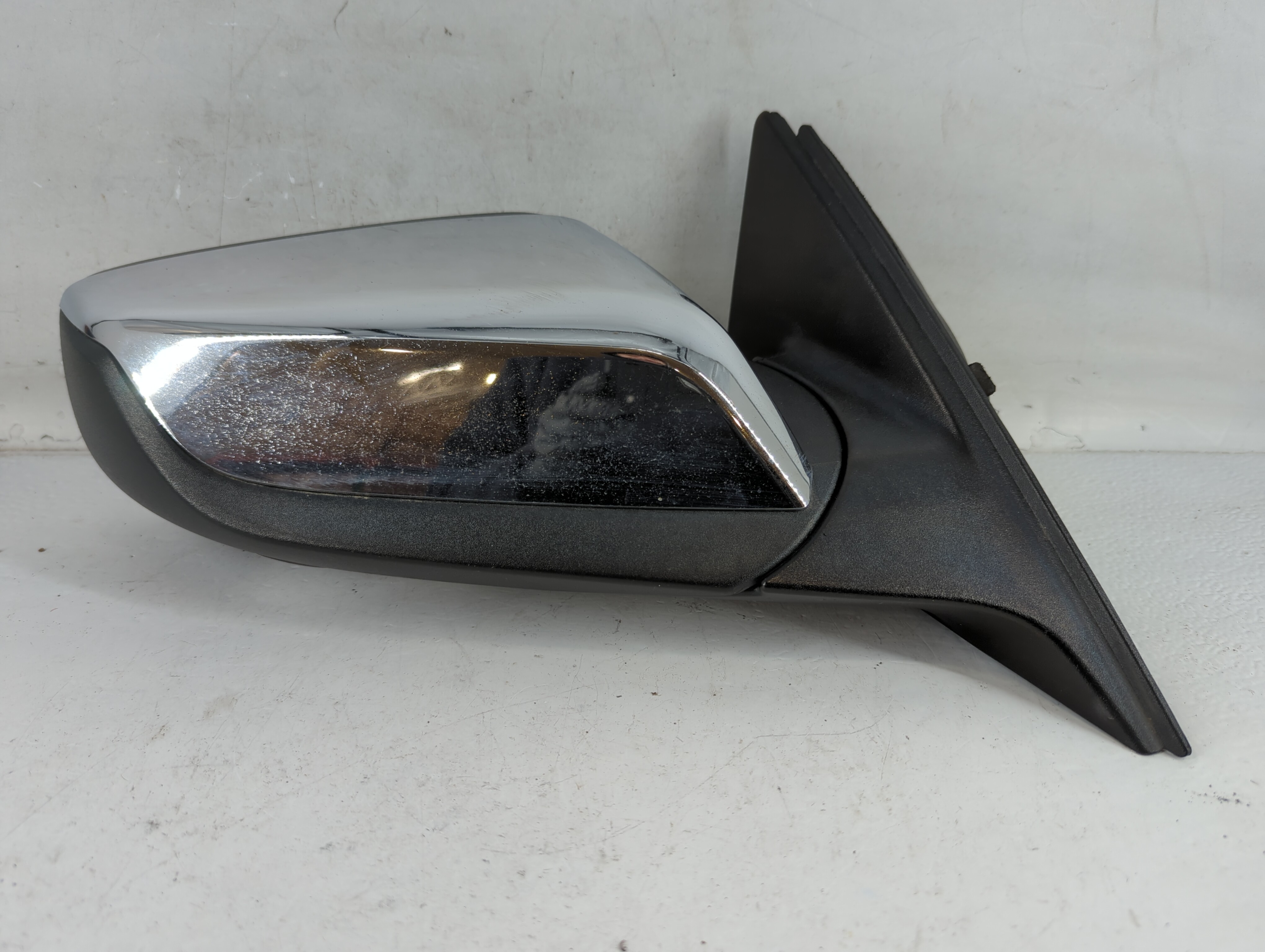 2016-2021 Chevrolet Malibu Passenger Right Side View Manual Door Mirror 776759 - Oemusedautoparts1.com