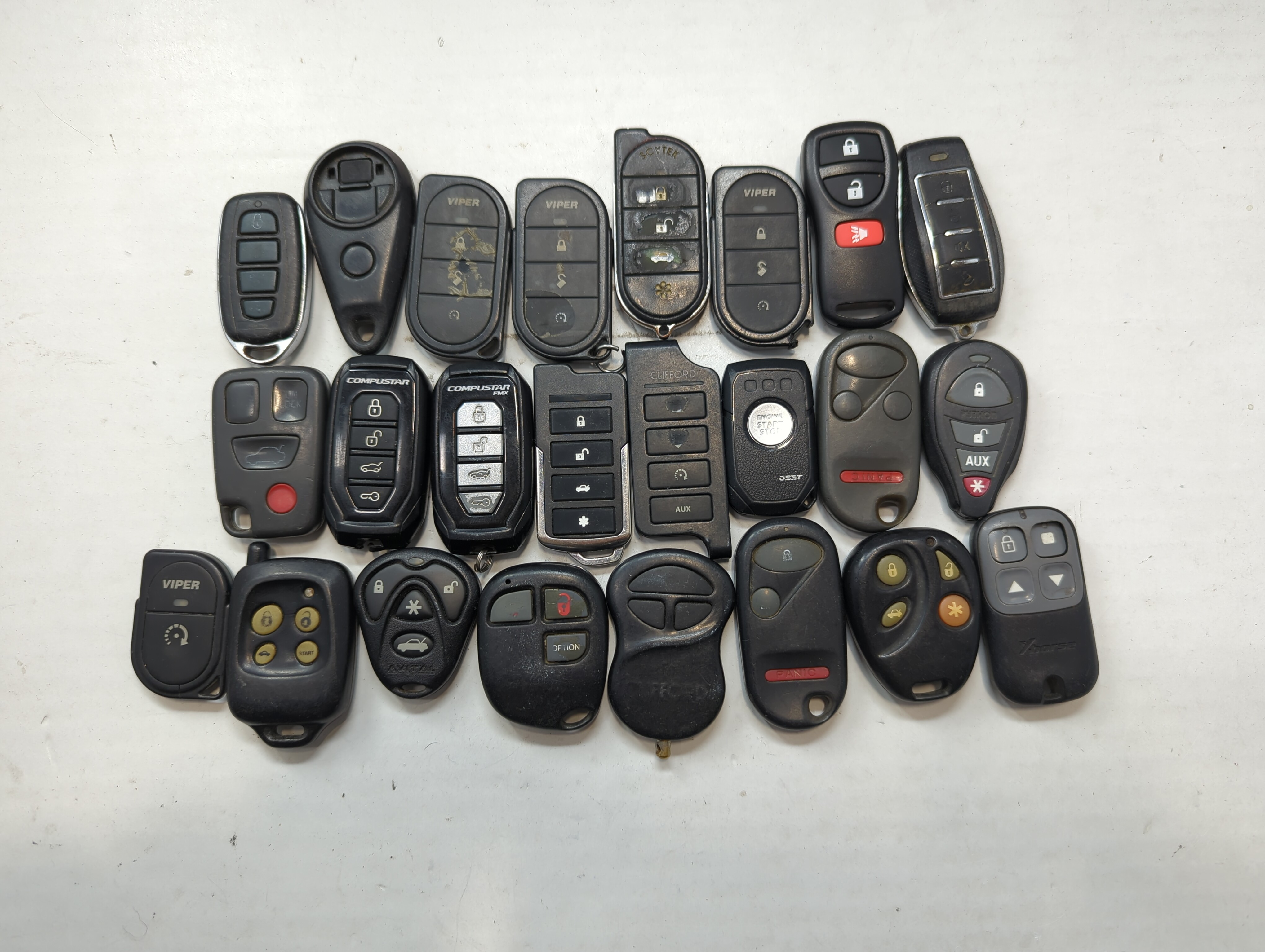 Lot of 25 Aftermarket Keyless Entry Remote Fob MIXED FCC IDS MIXED PART 776785 - Oemusedautoparts1.com