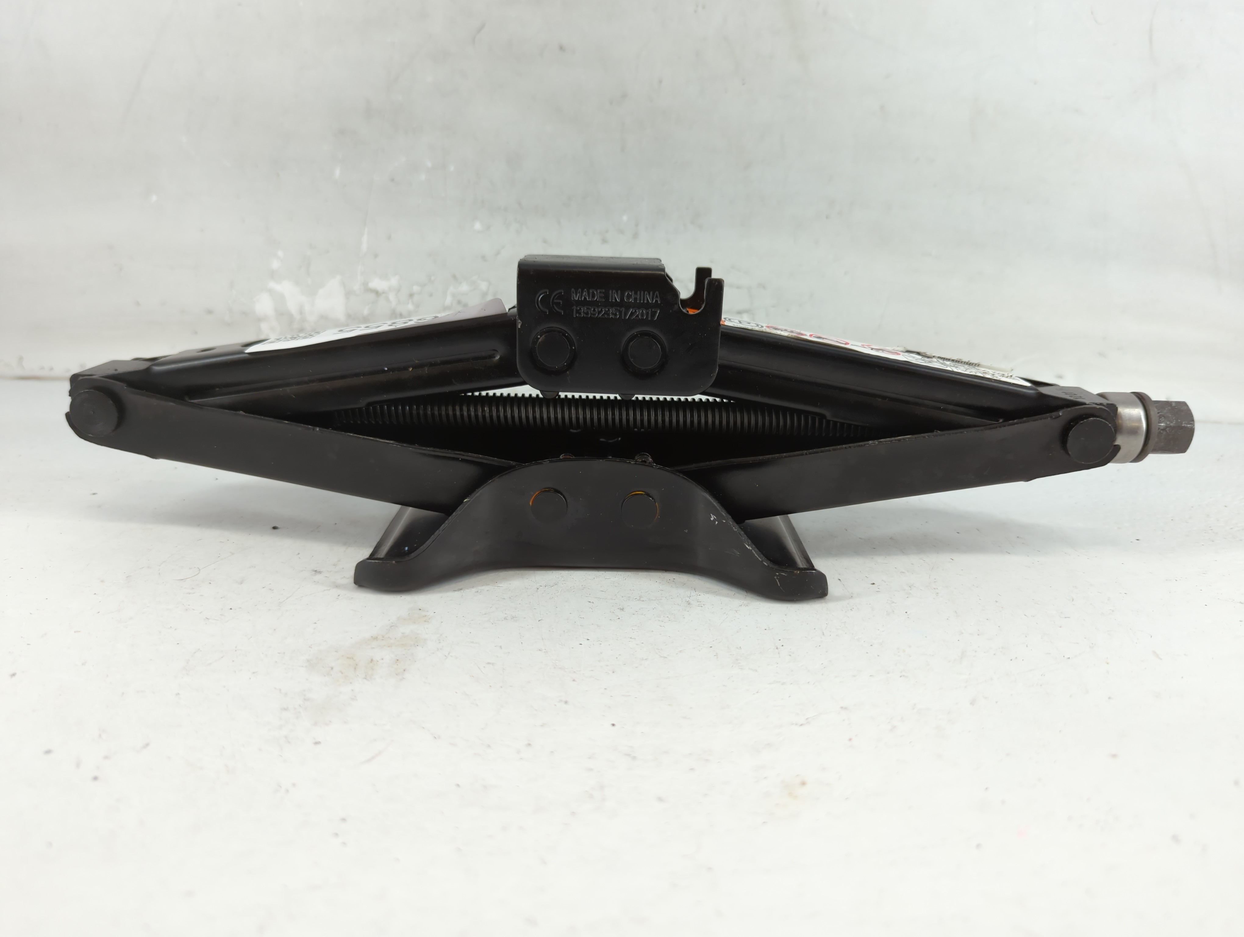 2018 Chevrolet Malibu Spare Scissor Car Jack 776855 - Oemusedautoparts1.com