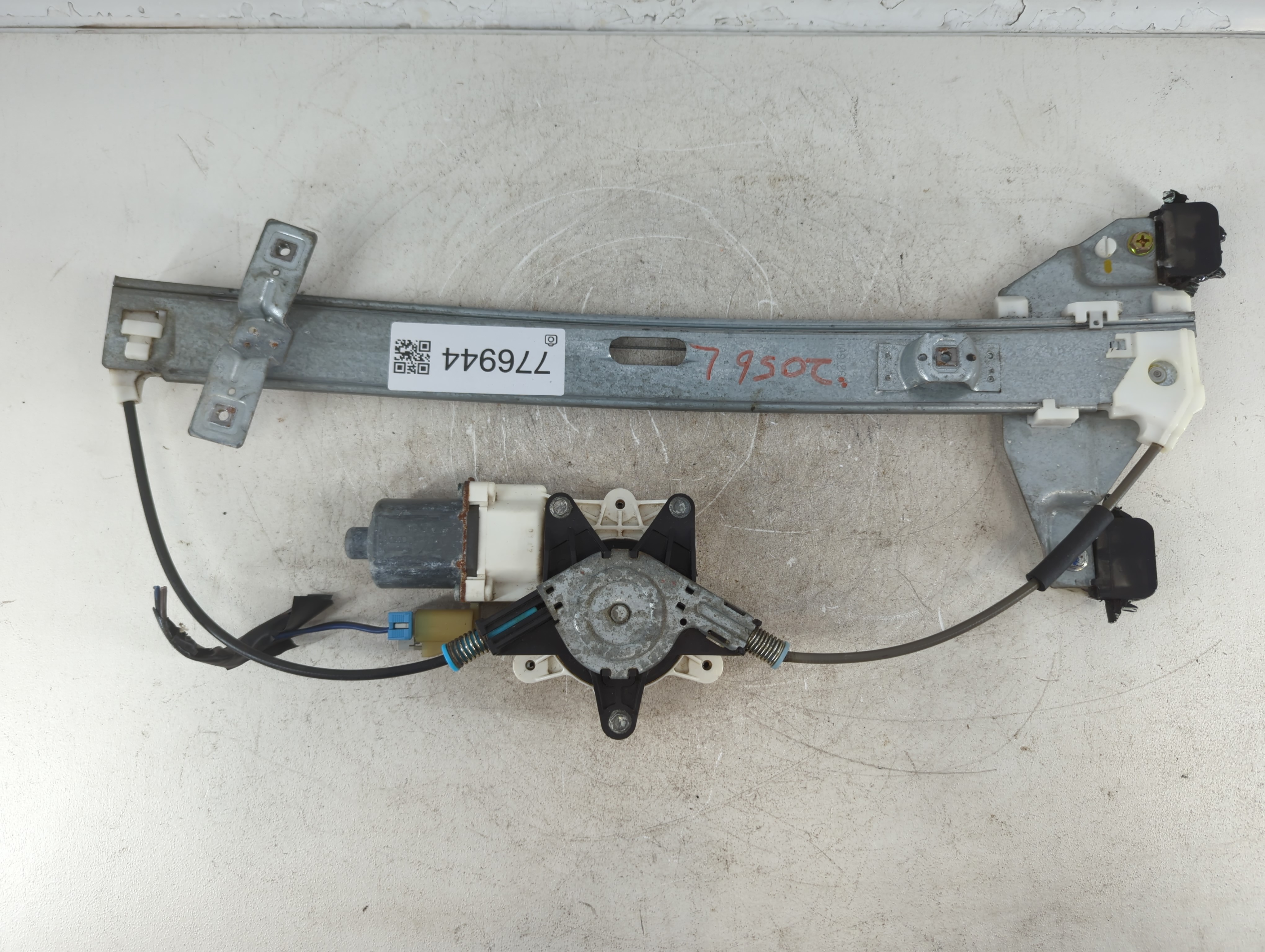 2010 Mercedes-benz Gl450 Driver Rear Door Window Oem 776944 - Oemusedautoparts1.com