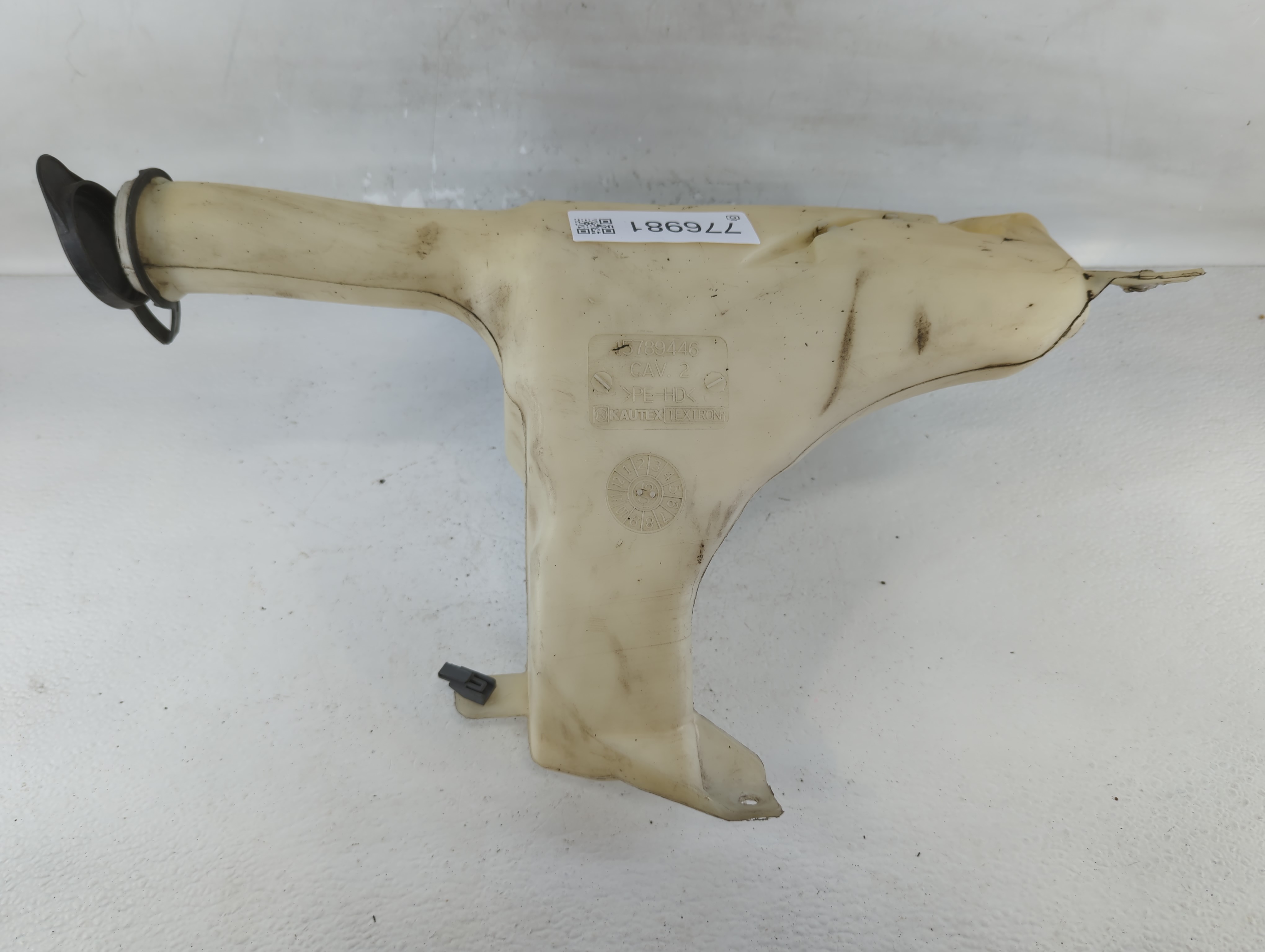 Chevrolet Trail Blazer Windshield Washer Fluid Reservoir Bottle Oem 776981 - Oemusedautoparts1.com