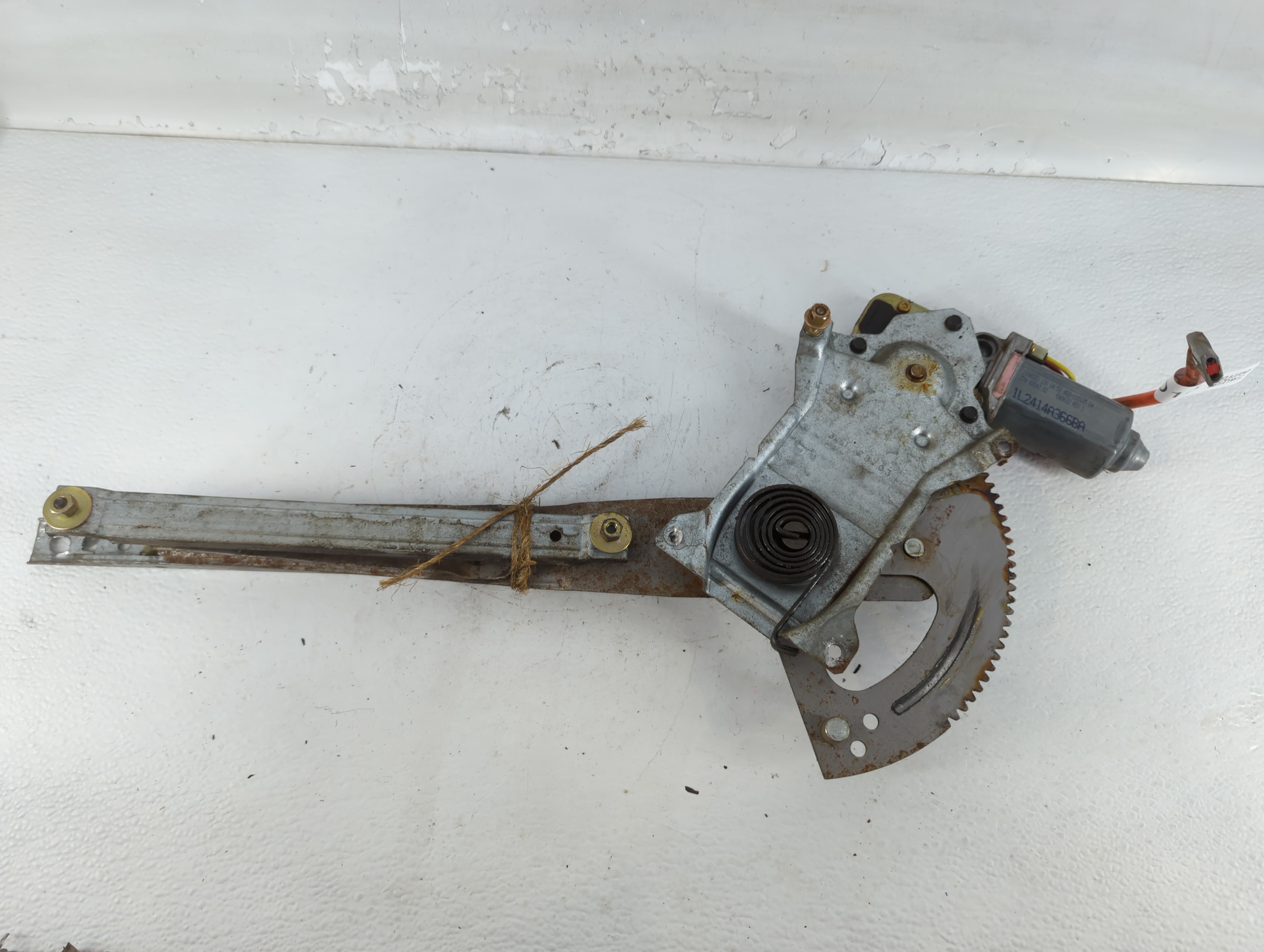 1991-2003 Ford Explorer Driver Left Front Window Regulator 777016 - Oemusedautoparts1.com