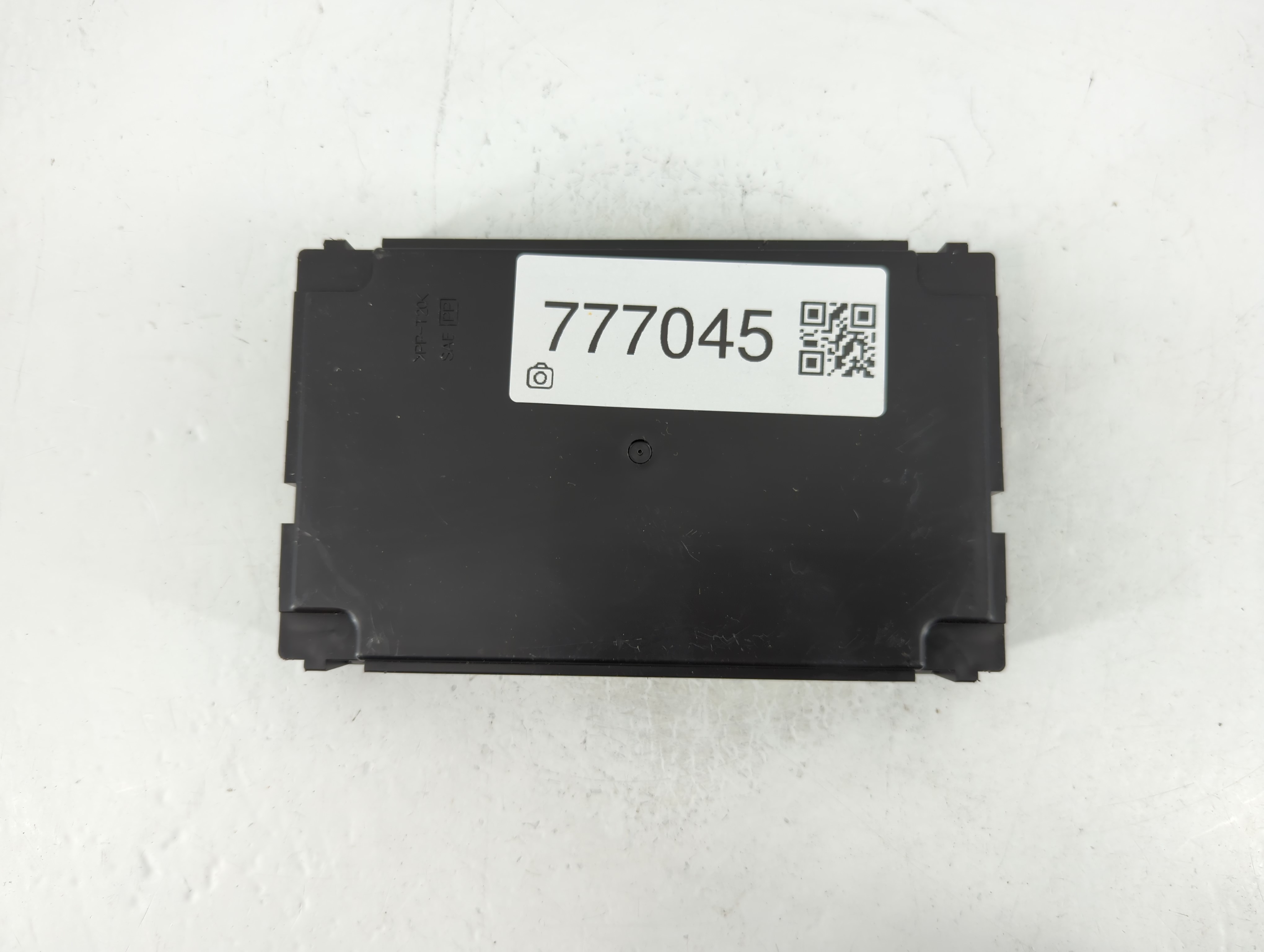 2014-2014 Infiniti Q50 Chassis Control Module Ccm Bcm Body Control 777045 - Oemusedautoparts1.com