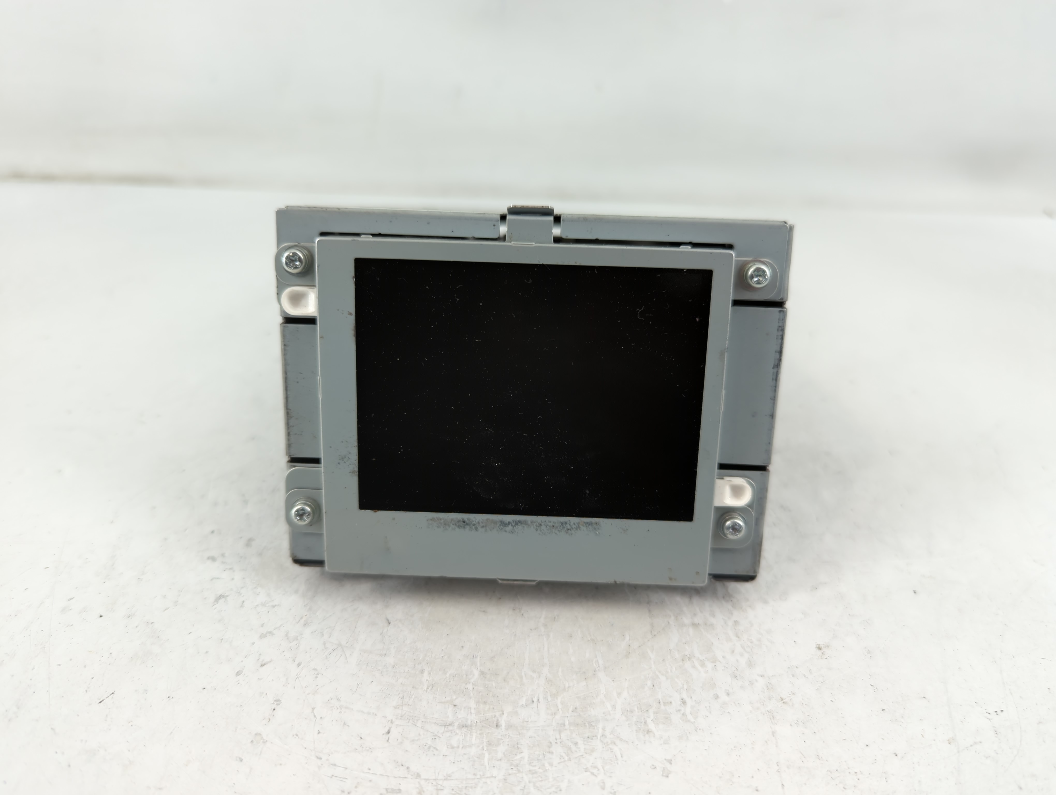 2009-2010 Toyota Highlander Information Display Screen 777050 - Oemusedautoparts1.com
