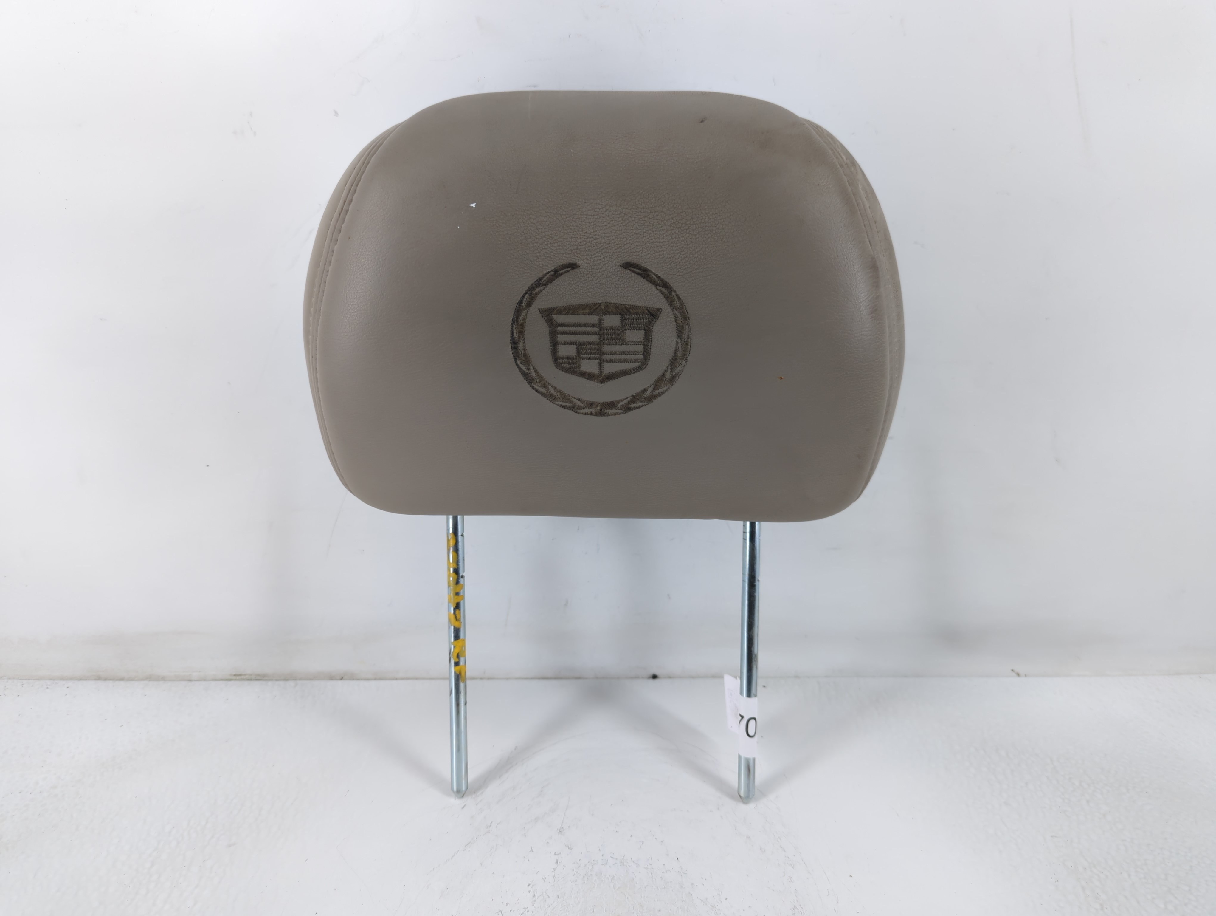 2002 Cadillac Escalade Headrest Head Rest Front Driver Passenger Seat 777063 - Oemusedautoparts1.com