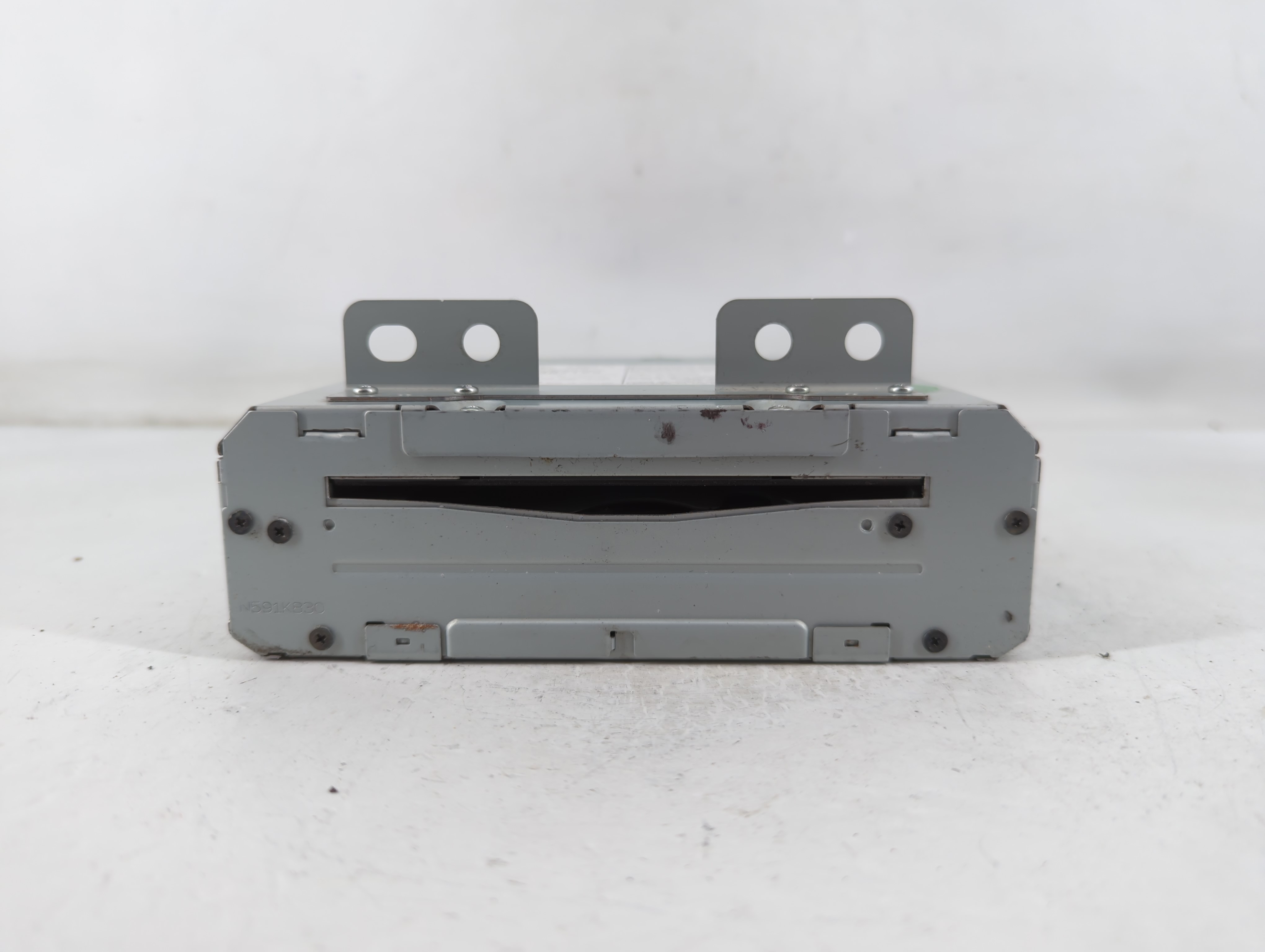 2014-2014 Gmc Sierra 1500 Am Fm Cd Player Radio Receiver 777067 - Oemusedautoparts1.com