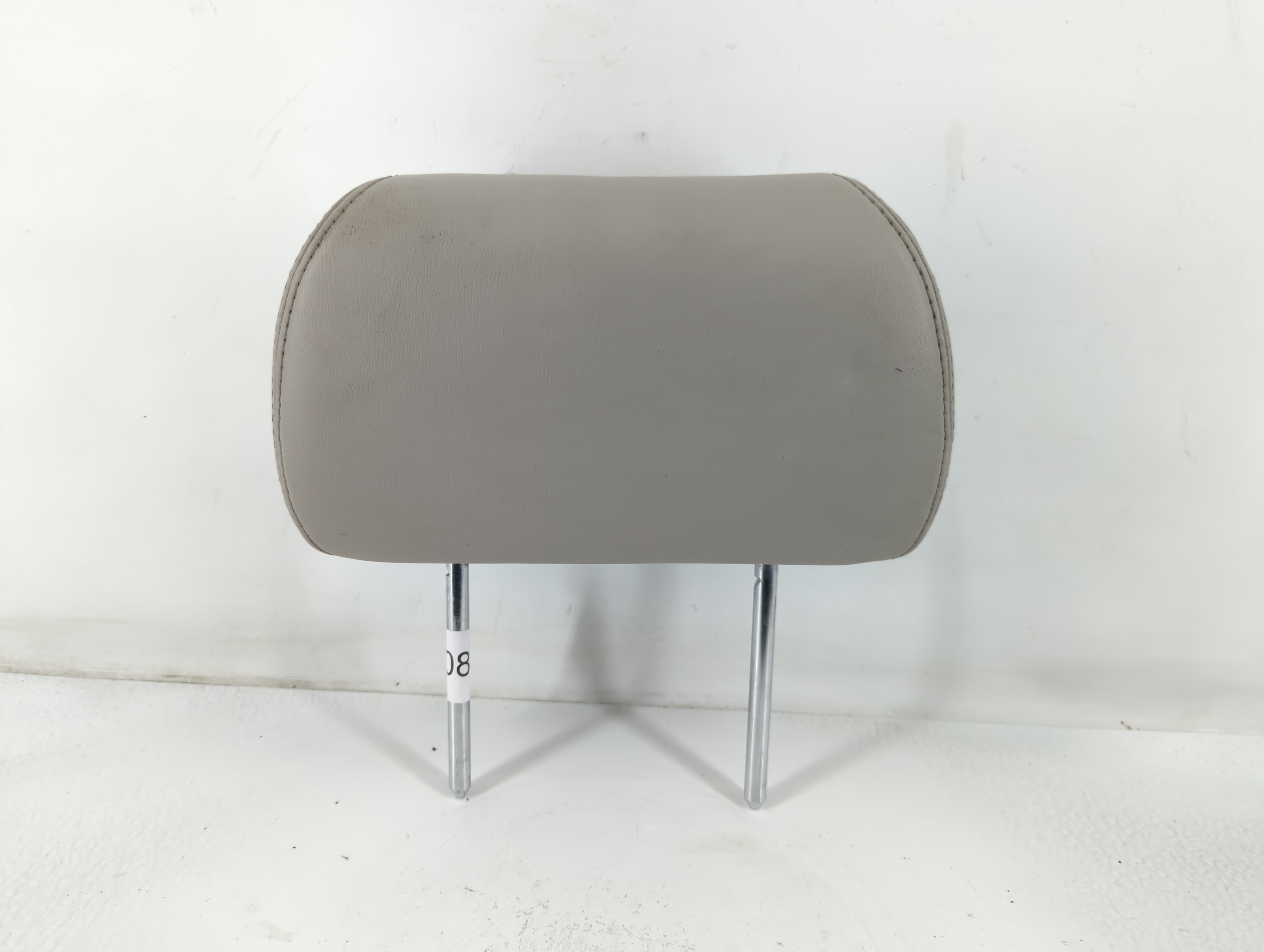 2006-2006 Chevrolet Malibu Headrest Head Rest Rear Center Seat 777080 - Oemusedautoparts1.com