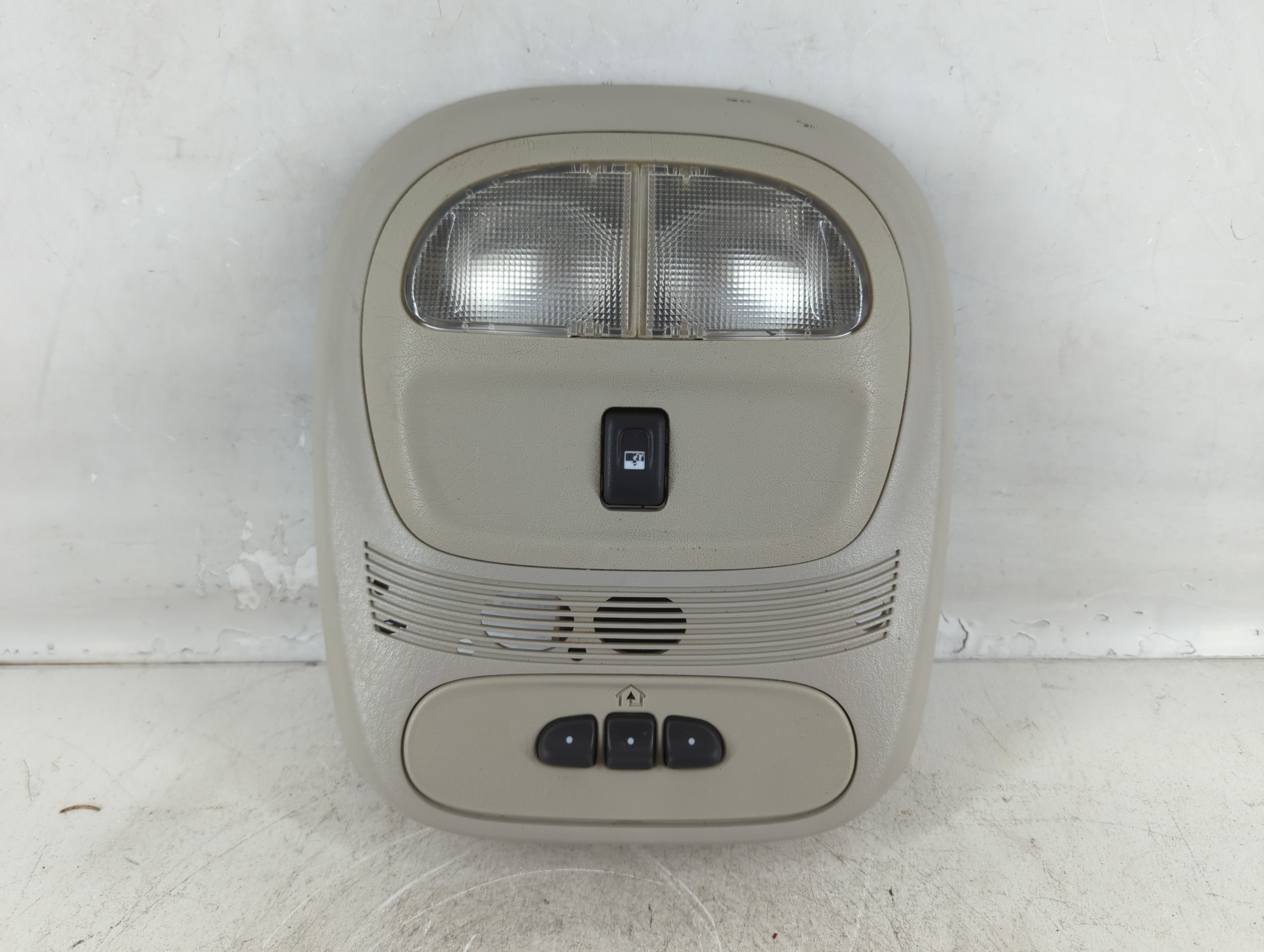 2006 Chevrolet Trail Blazer Overhead Roof Console 777091 - Oemusedautoparts1.com