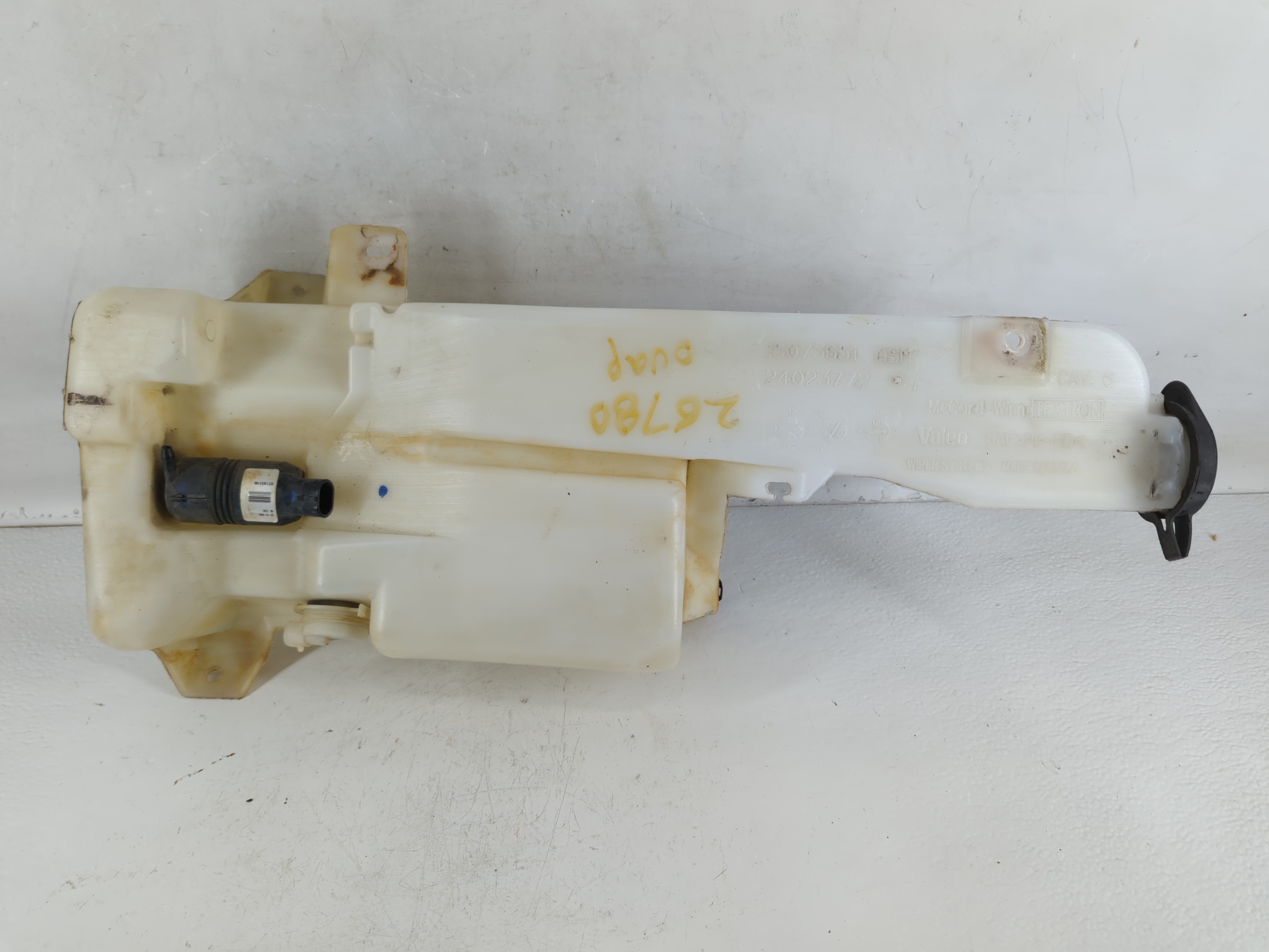 Picture of 1999-2004 Gmc Sierra 2500 Windshield Washer Fluid Reservoir Bottle Oem 777133