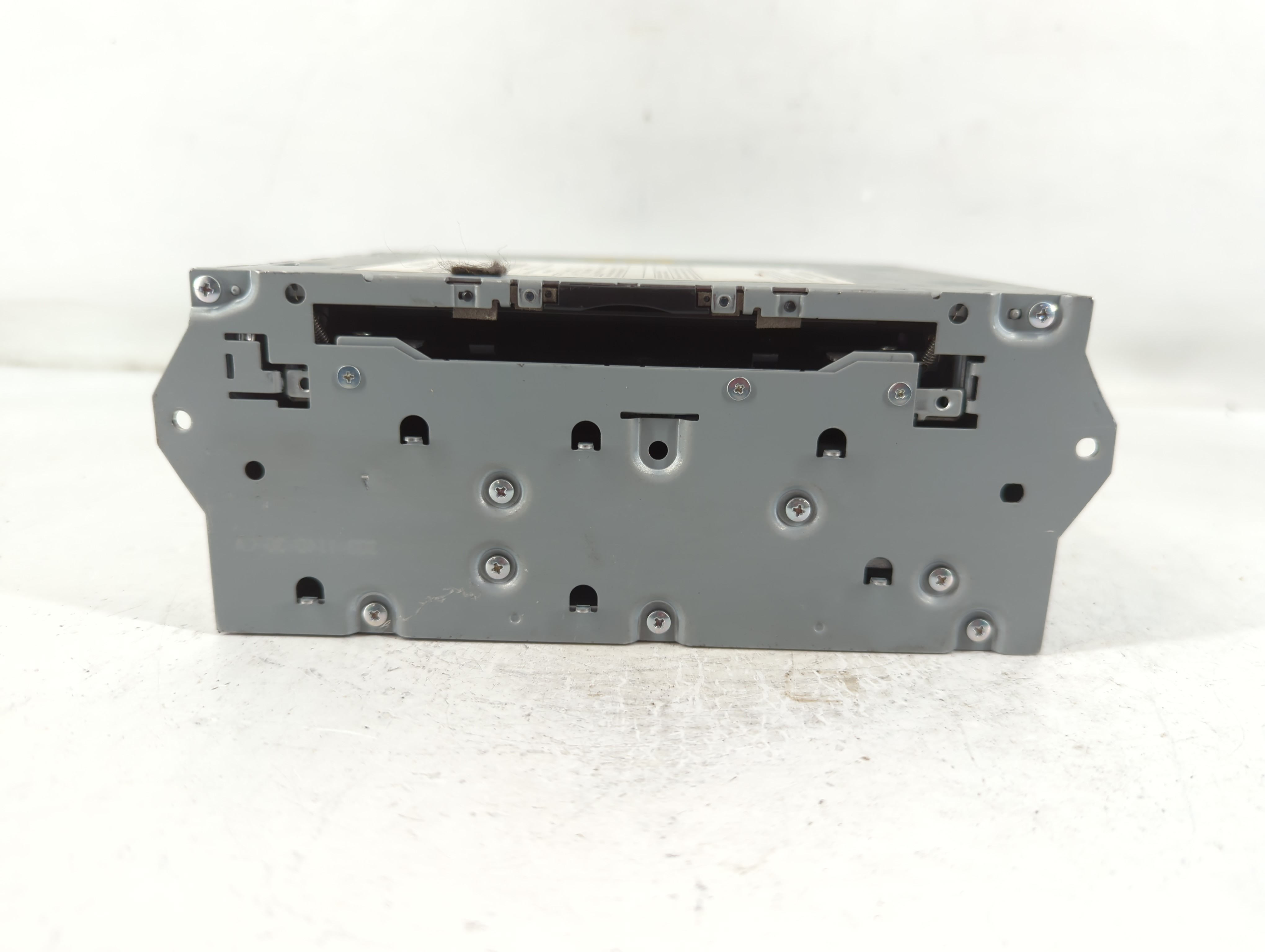 2017-2020 Nissan Pathfinder Am Fm Cd Player Radio Receiver 777164 - Oemusedautoparts1.com