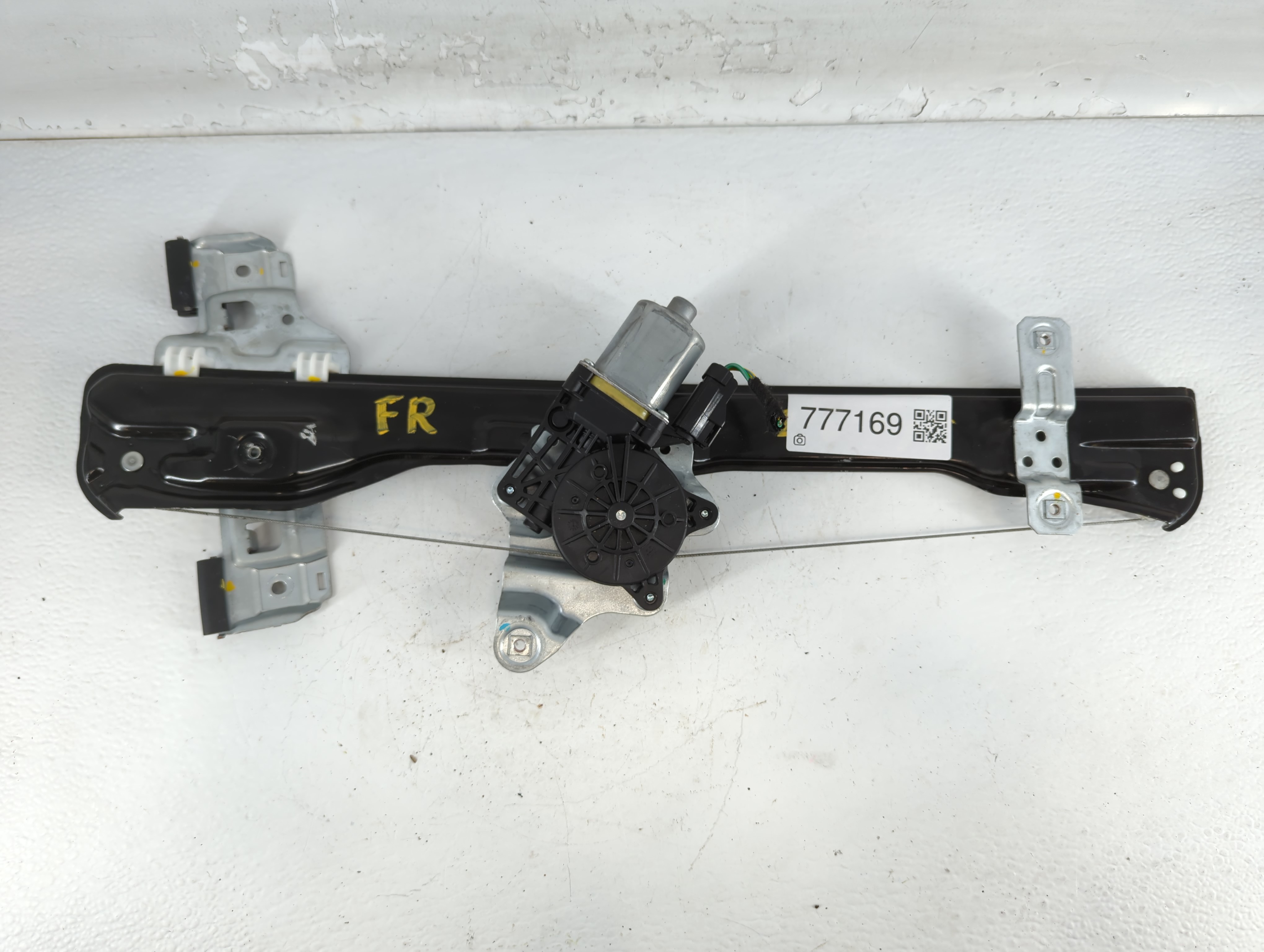Picture of 2013-2021 Buick Encore Driver Front Left Power Window Motor 777169