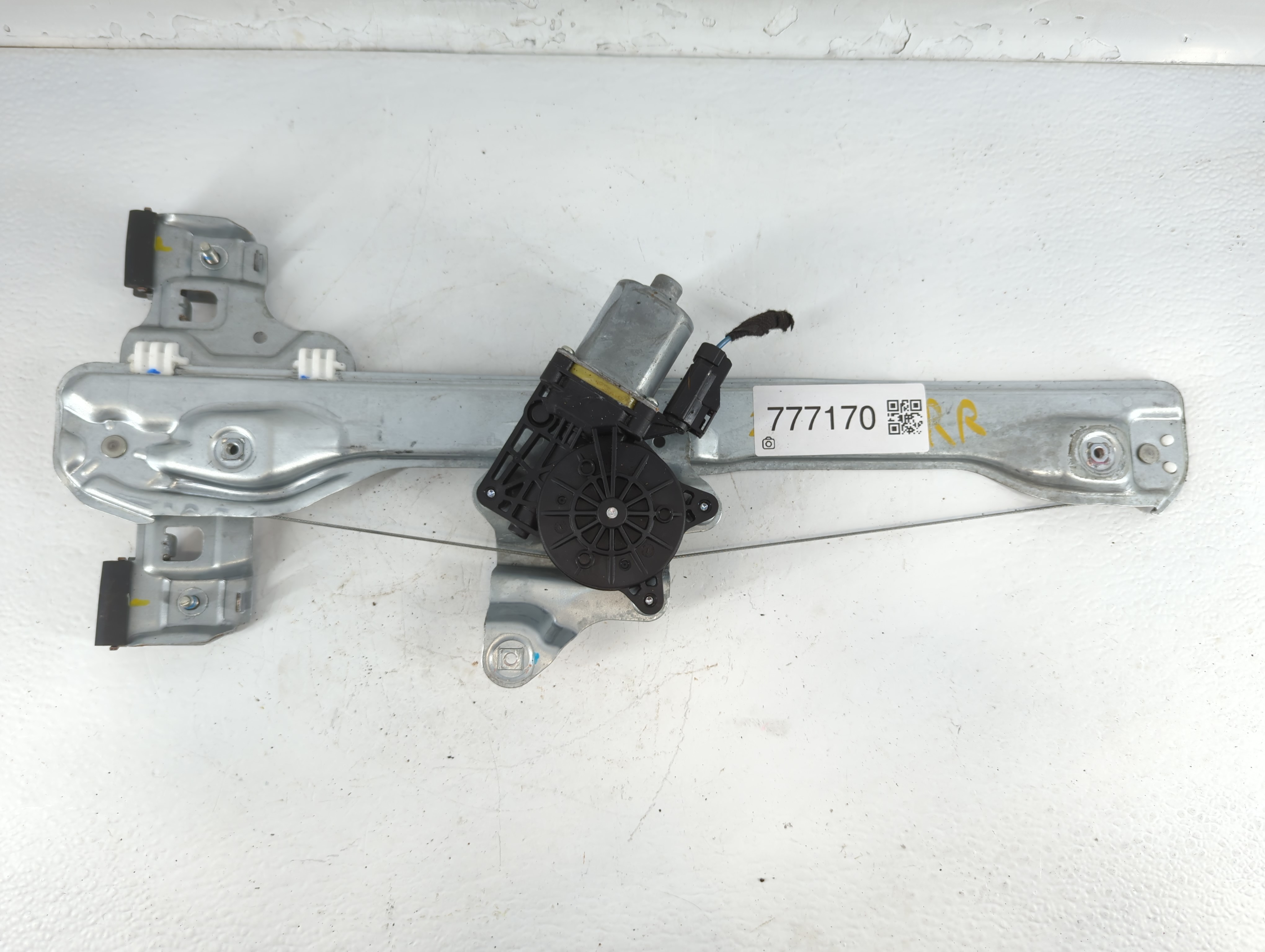 Picture of 2013 Buick Encore Passenger Front Right Power Window Motor 777170