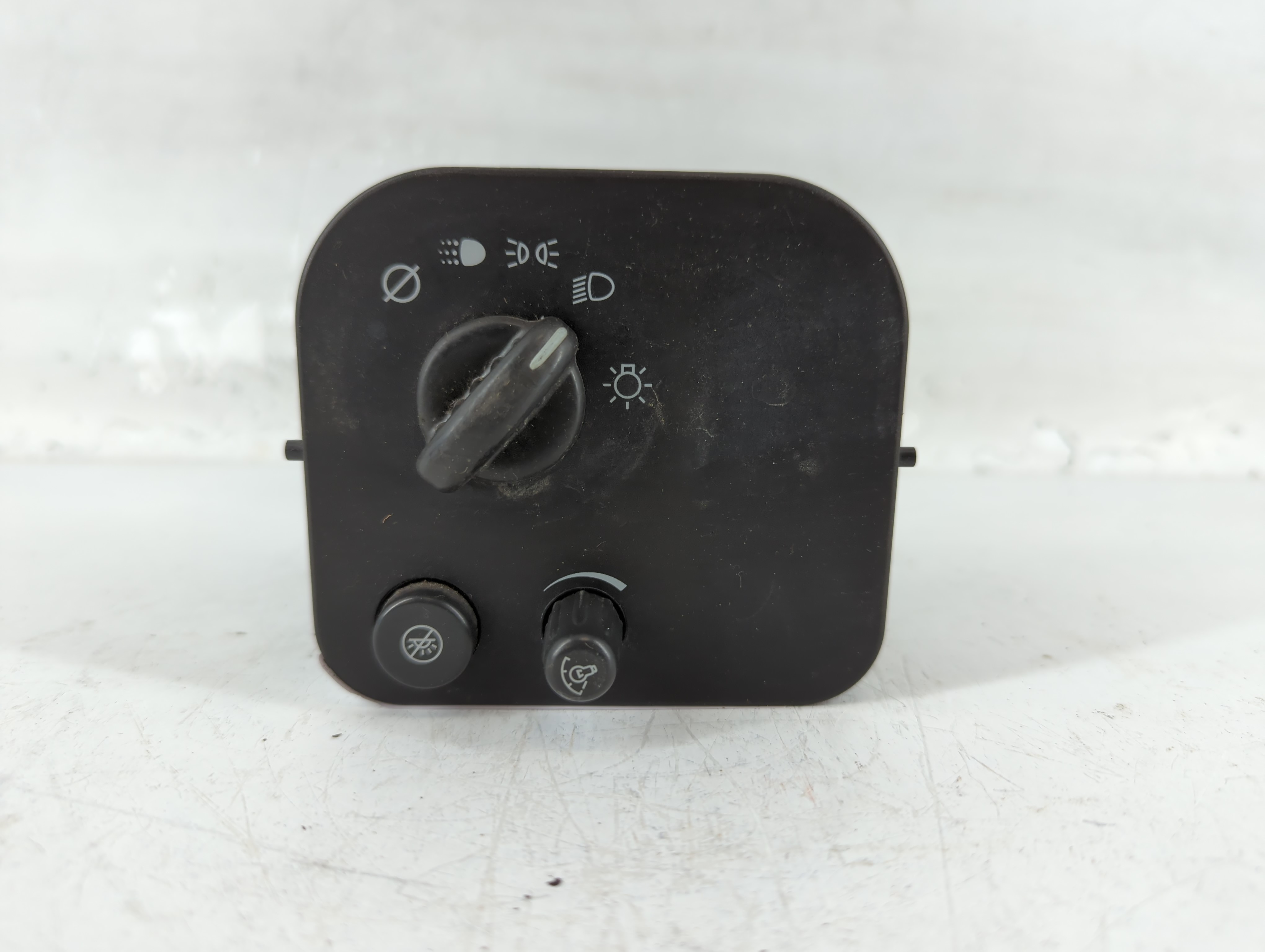 Chevrolet Trail Blazer Headlight Head Light Switch Lamp Control 10372953 777183 - Oemusedautoparts1.com