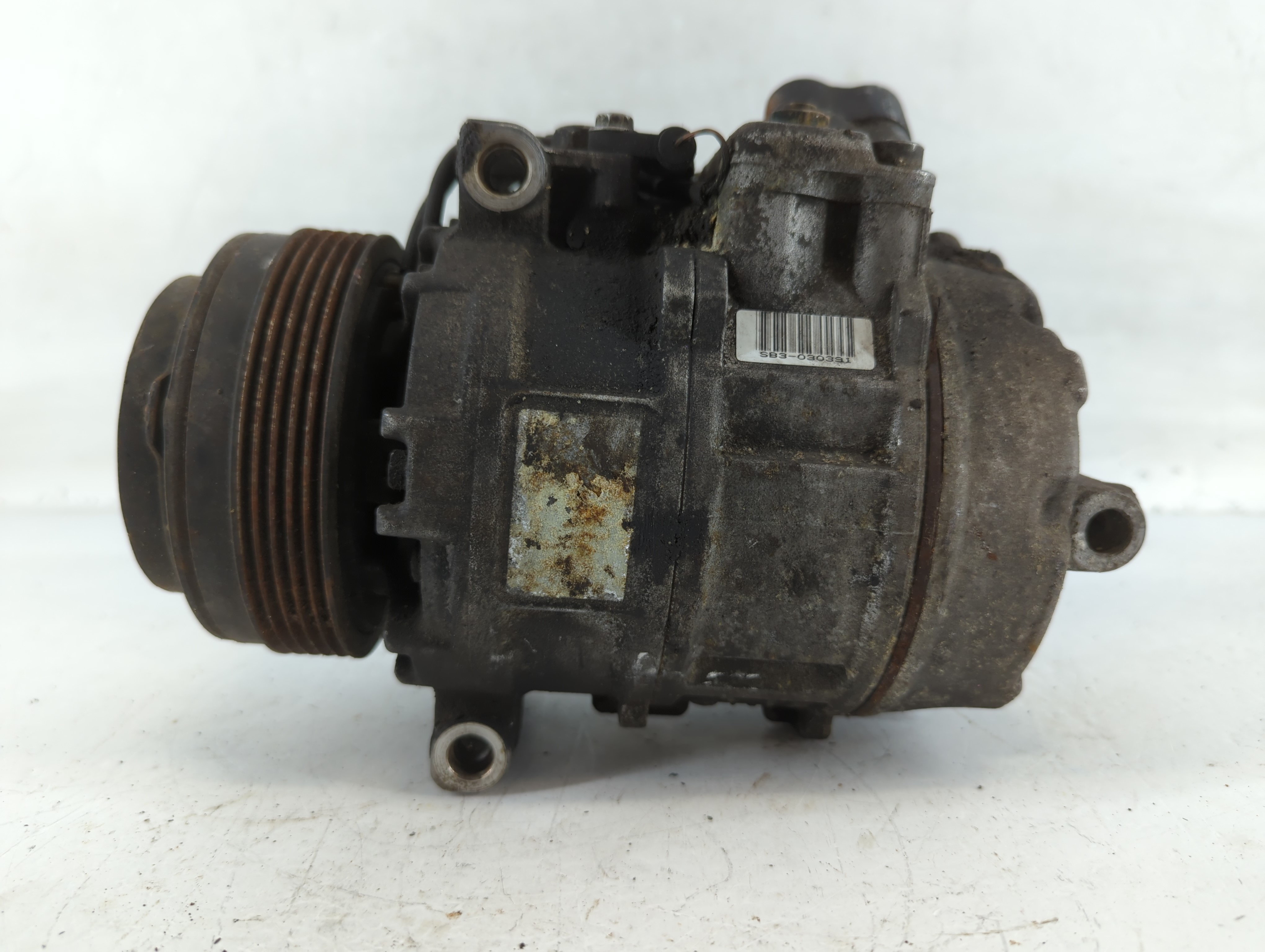 Picture of 1998-2000 Bmw 528i Air Conditioning A/c Ac Compressor Oem 777263