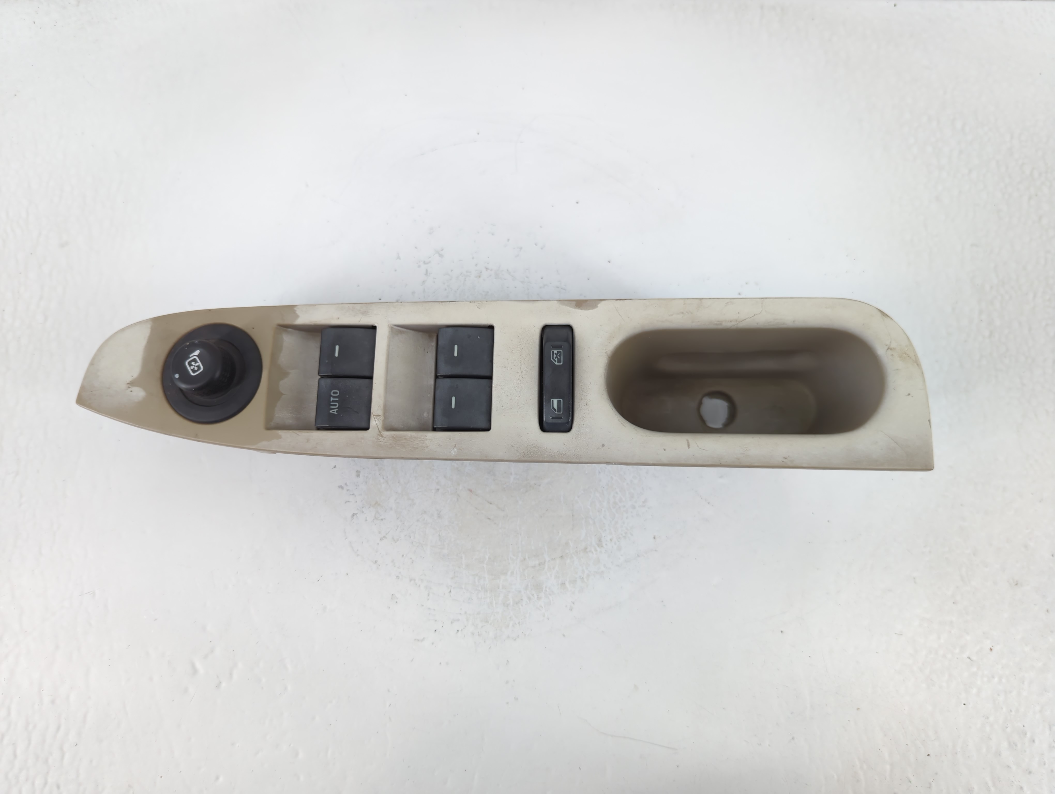 Picture of Ford Fusion Driver Left Door Master Power Window Switch 777268