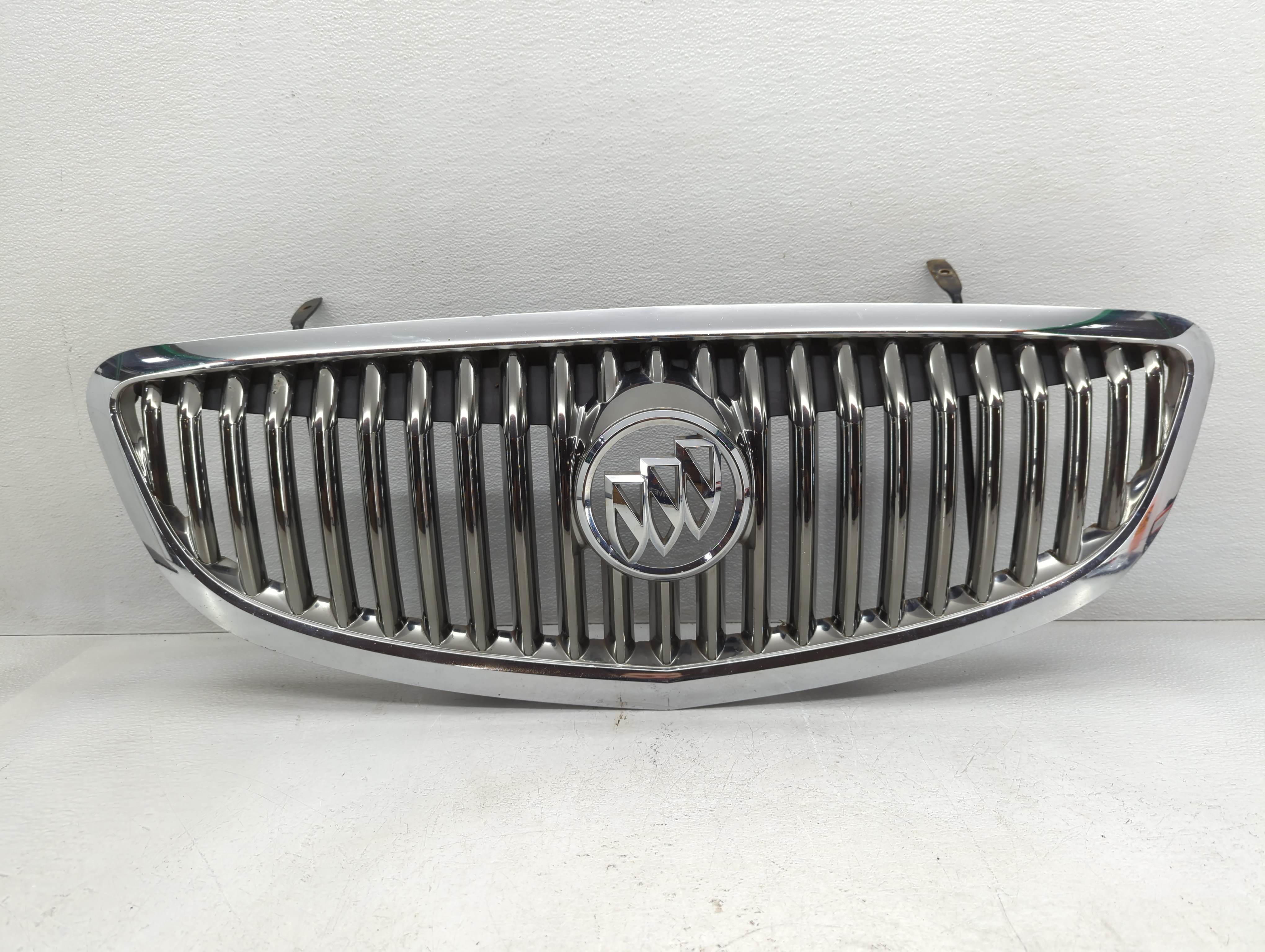 2008-2012 Buick Enclave Front Bumper Grille Cover 777353 - Oemusedautoparts1.com
