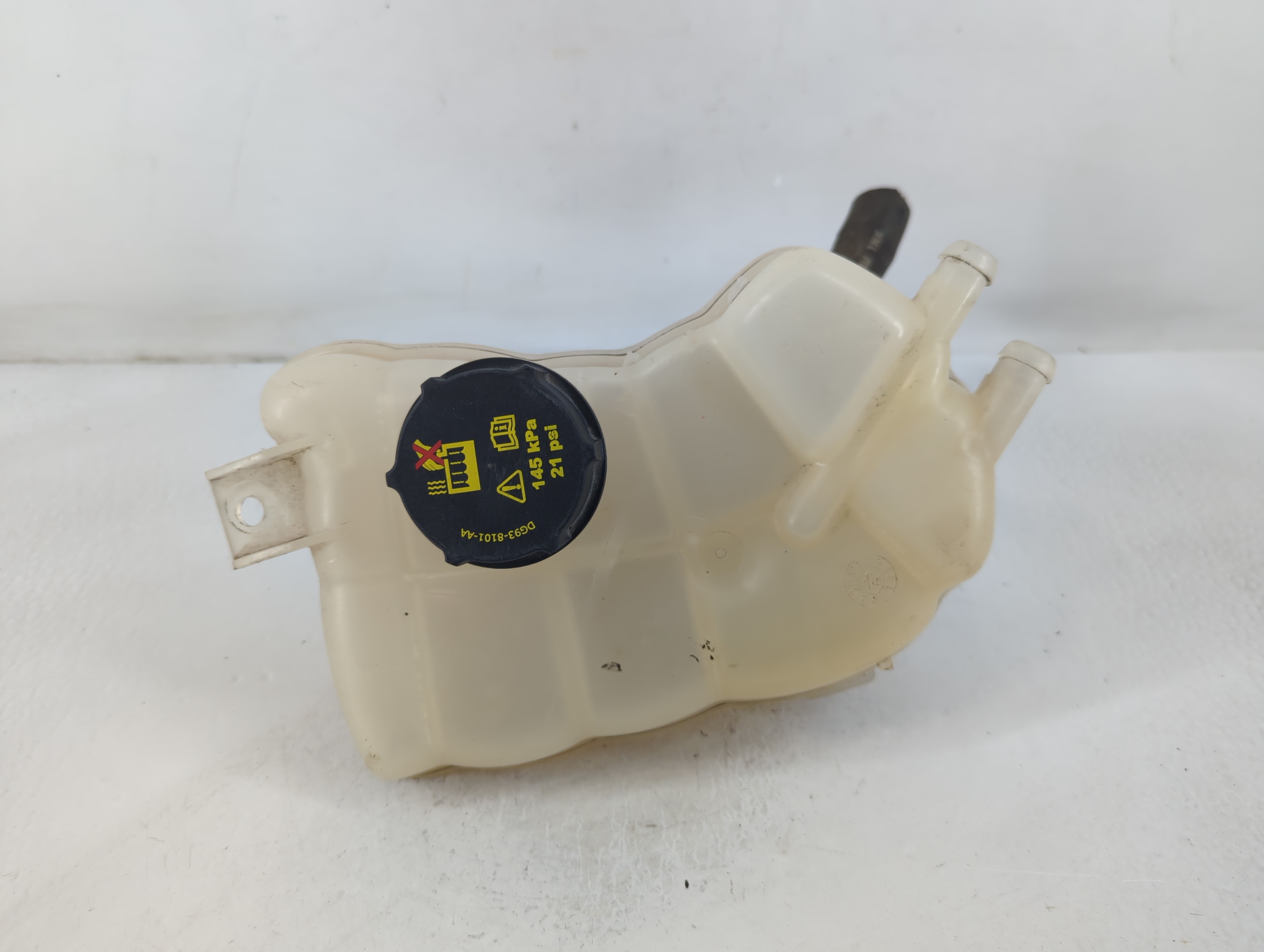 Picture of 2013 Ford Fusion COOLANT TANK RESERVOIR 777470
