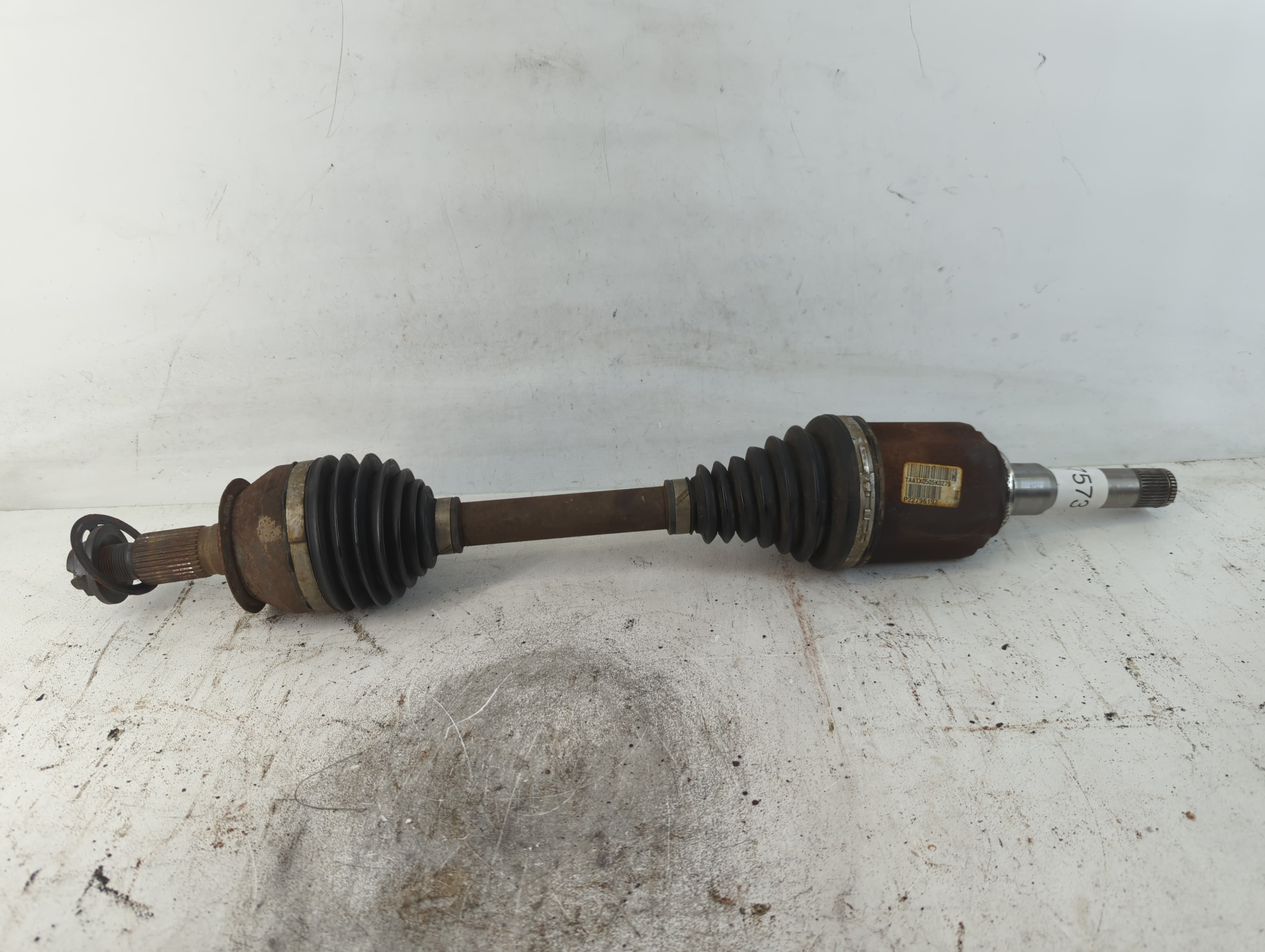 2014-2019 Chevrolet Impala Axle Shaft Front Driver Cv C/v 777573 - Oemusedautoparts1.com