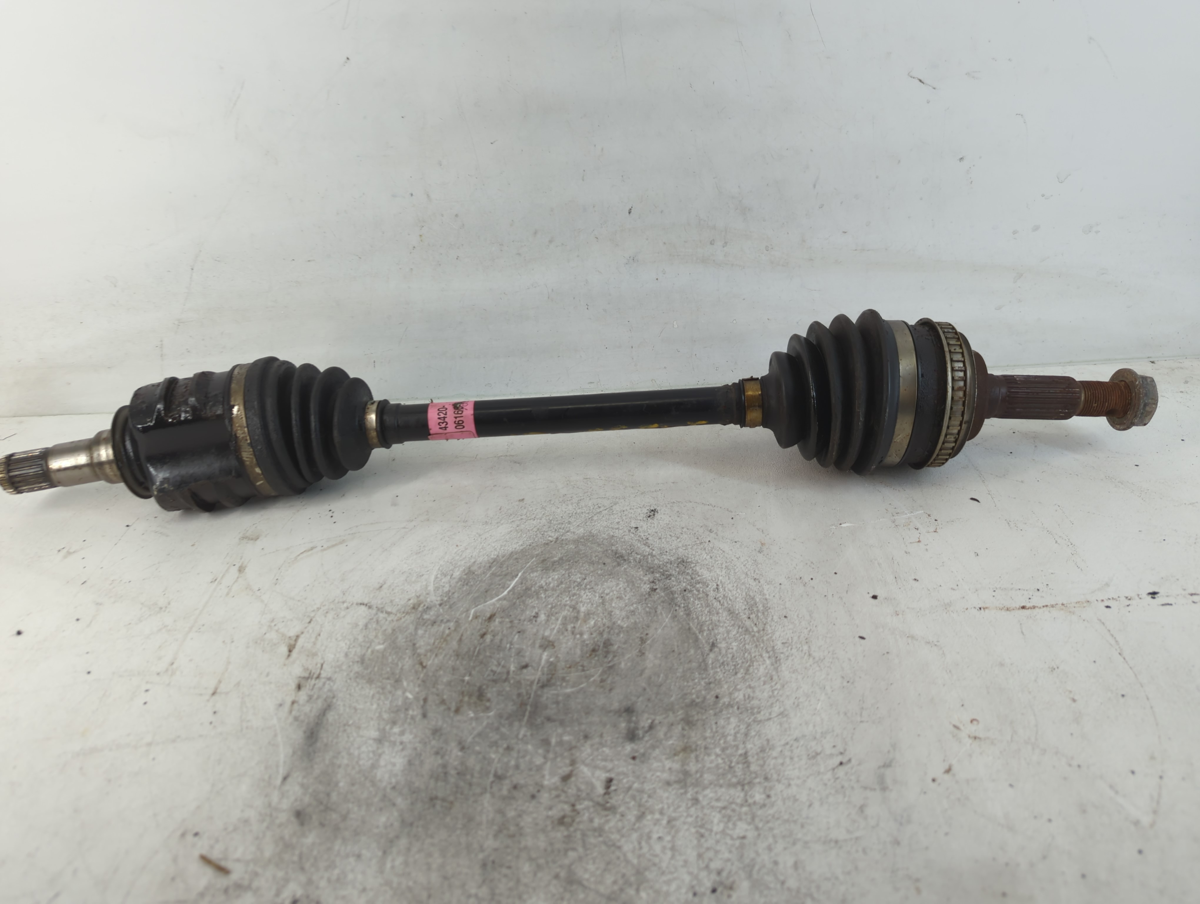 1992-2001 Toyota Camry Axle Shaft Front Driver Cv C/v 777649 - Oemusedautoparts1.com