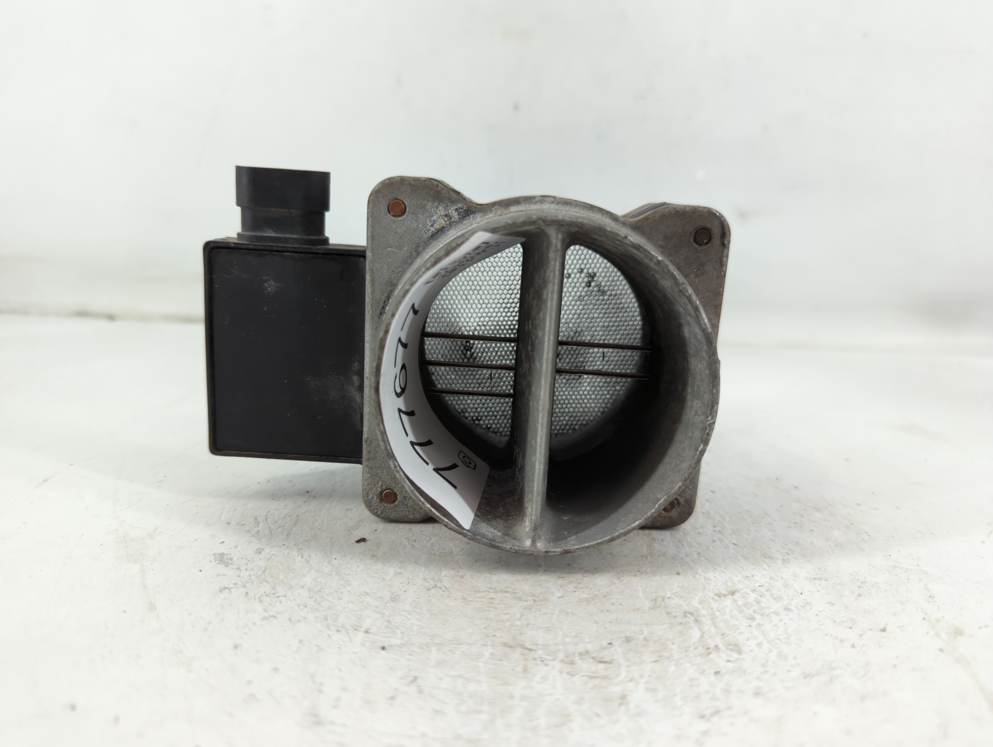 2001-2005 Chevrolet Astro Throttle Body 777677 - Oemusedautoparts1.com