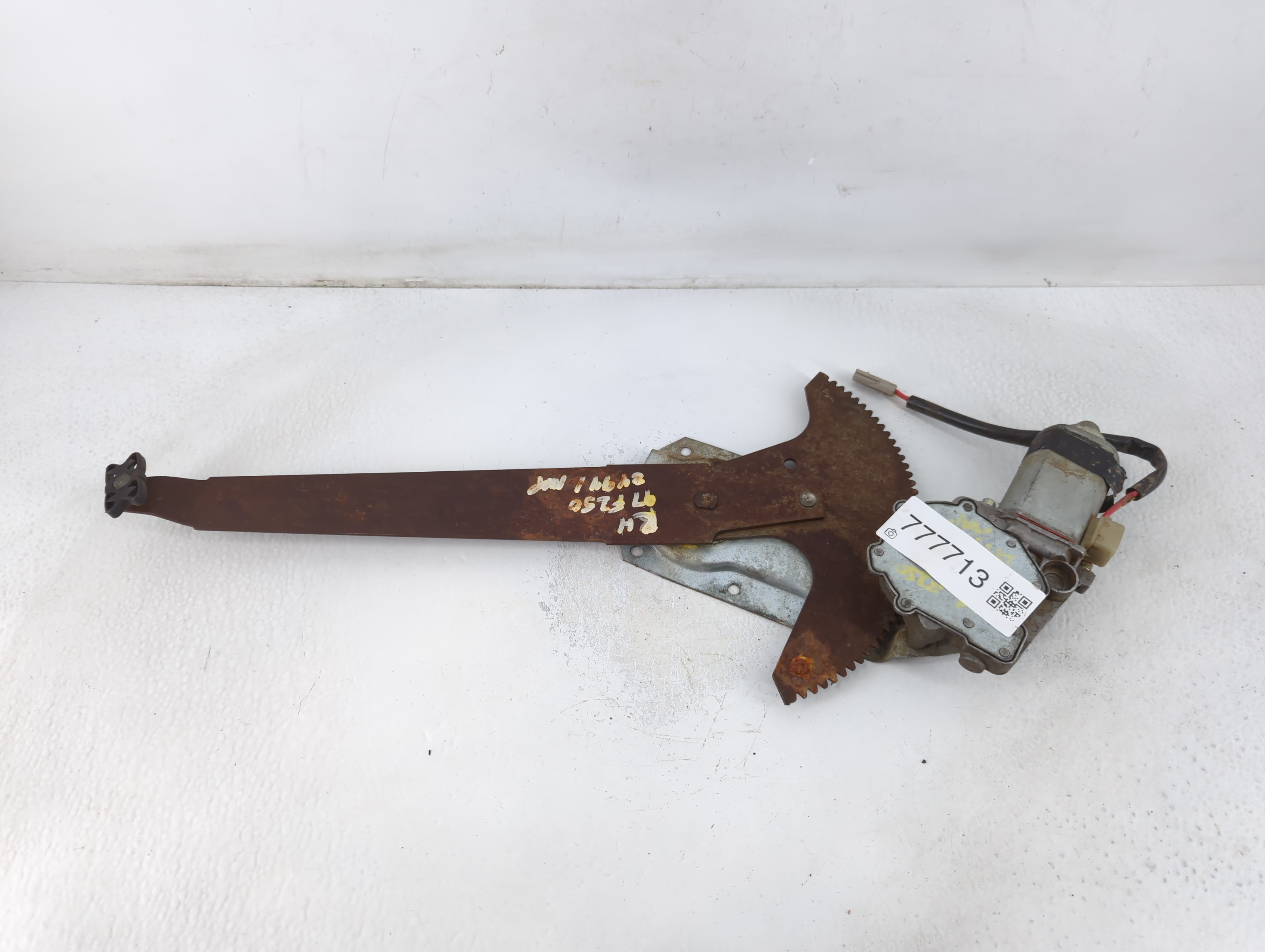 1993-1997 Ford F-250 Window Regulator Passenger Front 777713 - Oemusedautoparts1.com