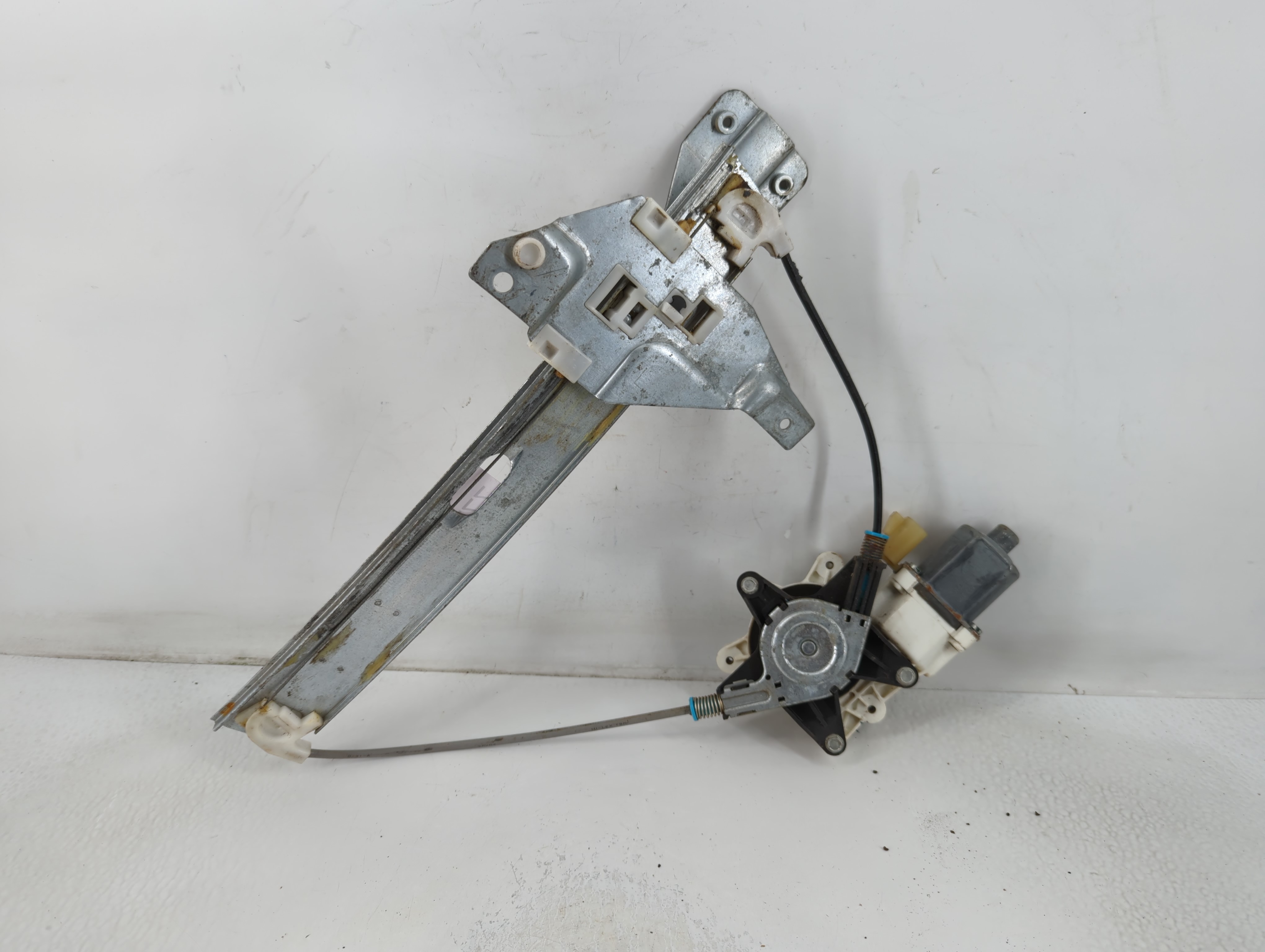 2006-2010 Chevrolet Impala Driver Left Rear Window Regulator 777714 - Oemusedautoparts1.com