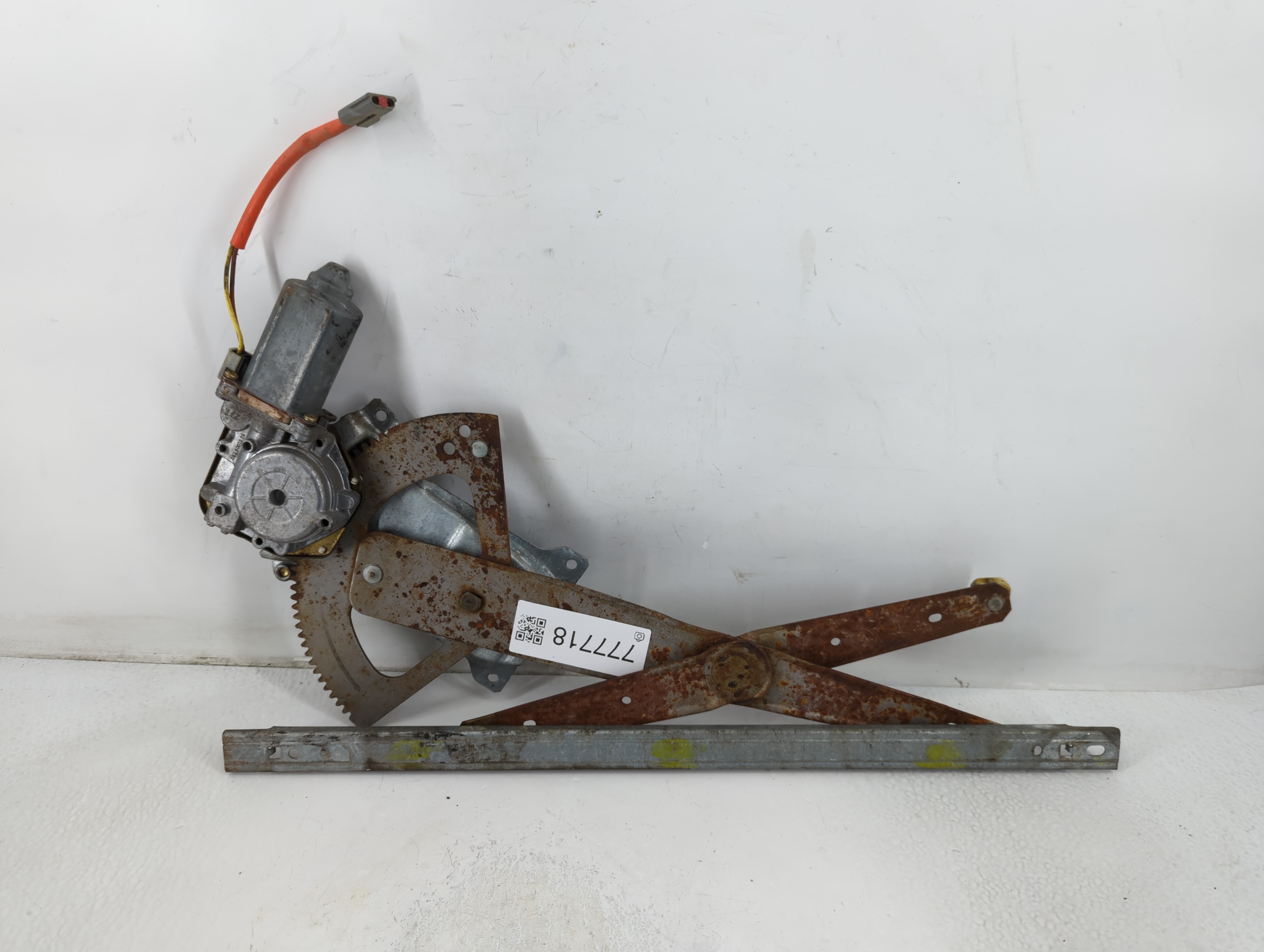1991-2003 Ford Explorer Window Regulator Passenger Front 777718 - Oemusedautoparts1.com