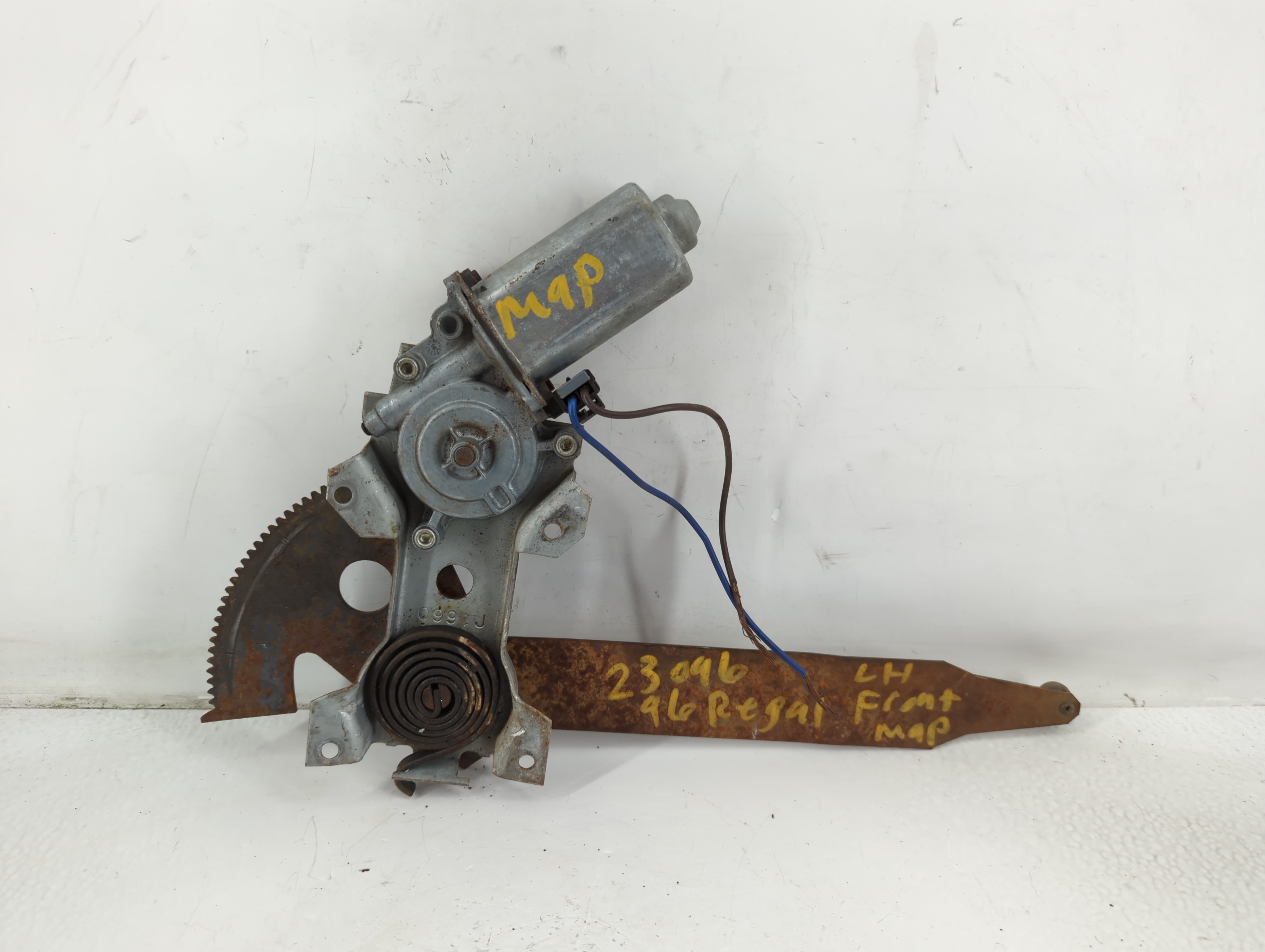 Picture of 1994-1996 Buick Regal Driver Left Front Window Regulator 777741