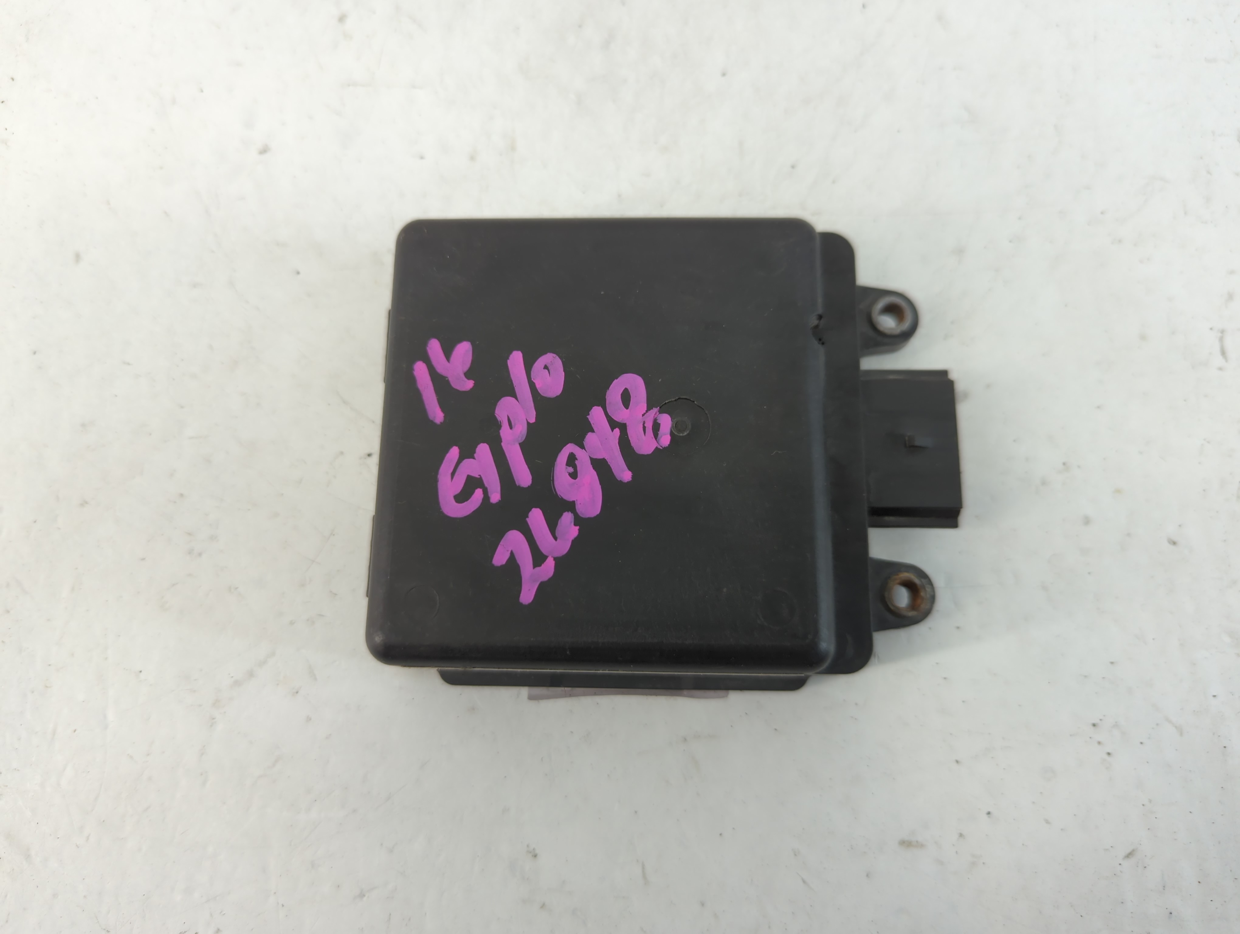 Picture of 2015-2019 Ford Explorer Chassis Control Module Ccm Bcm Body Control 777820
