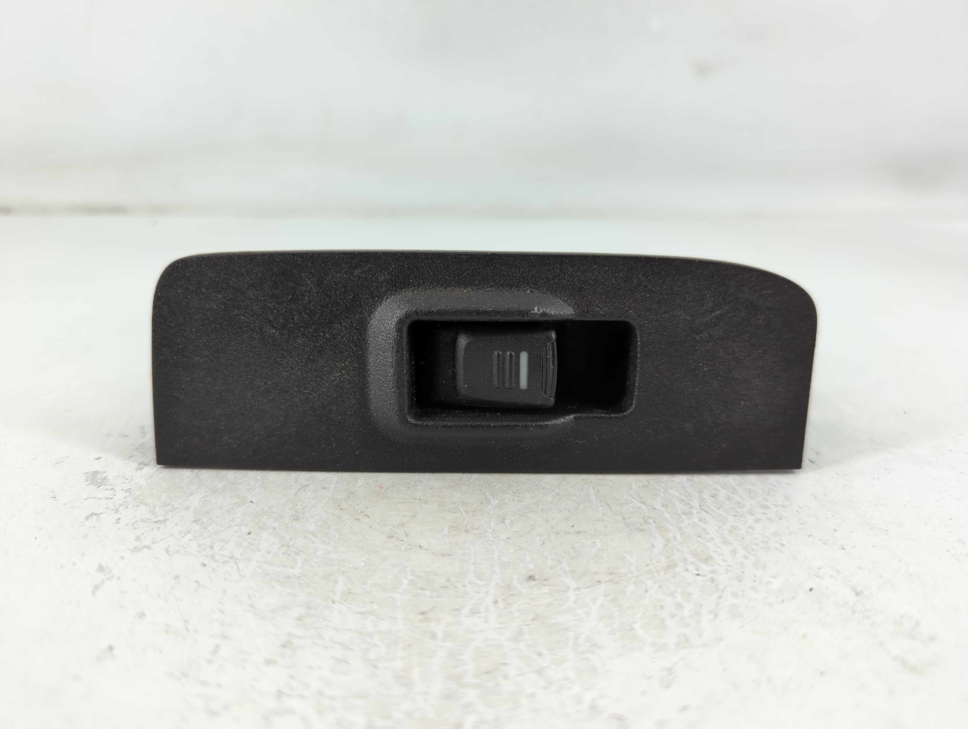 2004-2012 Chevrolet Colorado Driver Left Door Master Power Window Switch 777847 - Oemusedautoparts1.com