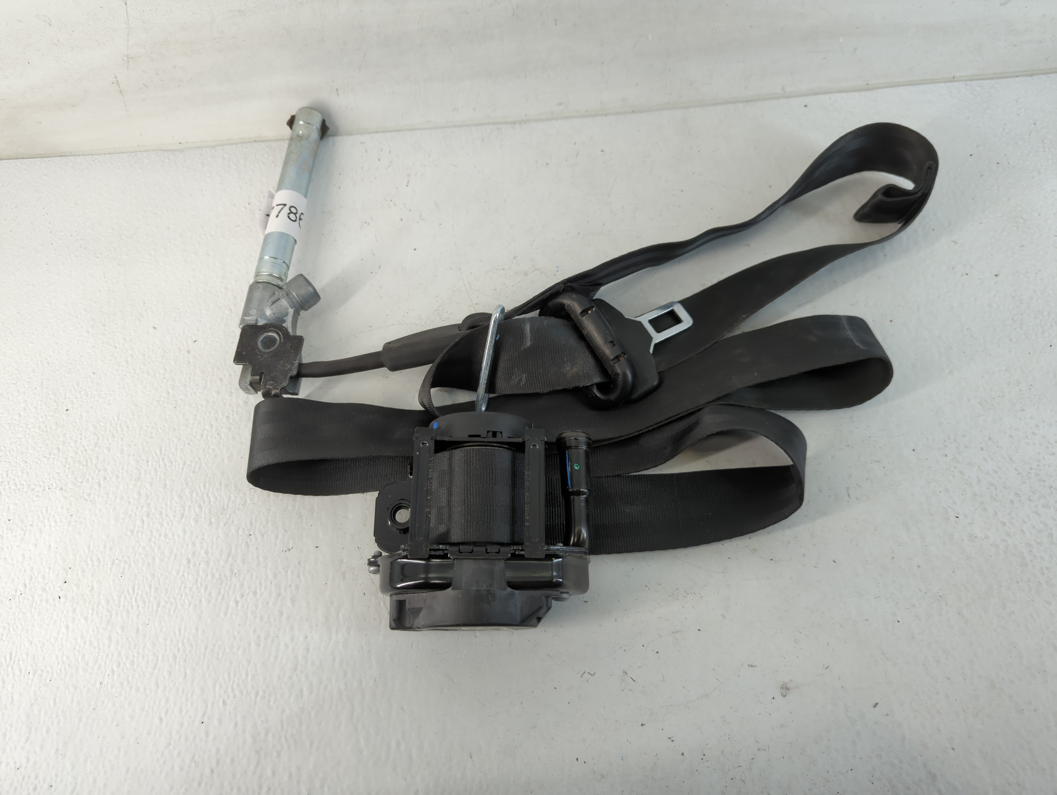 2015 Ford Focus Passenger Right Seat Belt Rear Retractor 777865 - Oemusedautoparts1.com