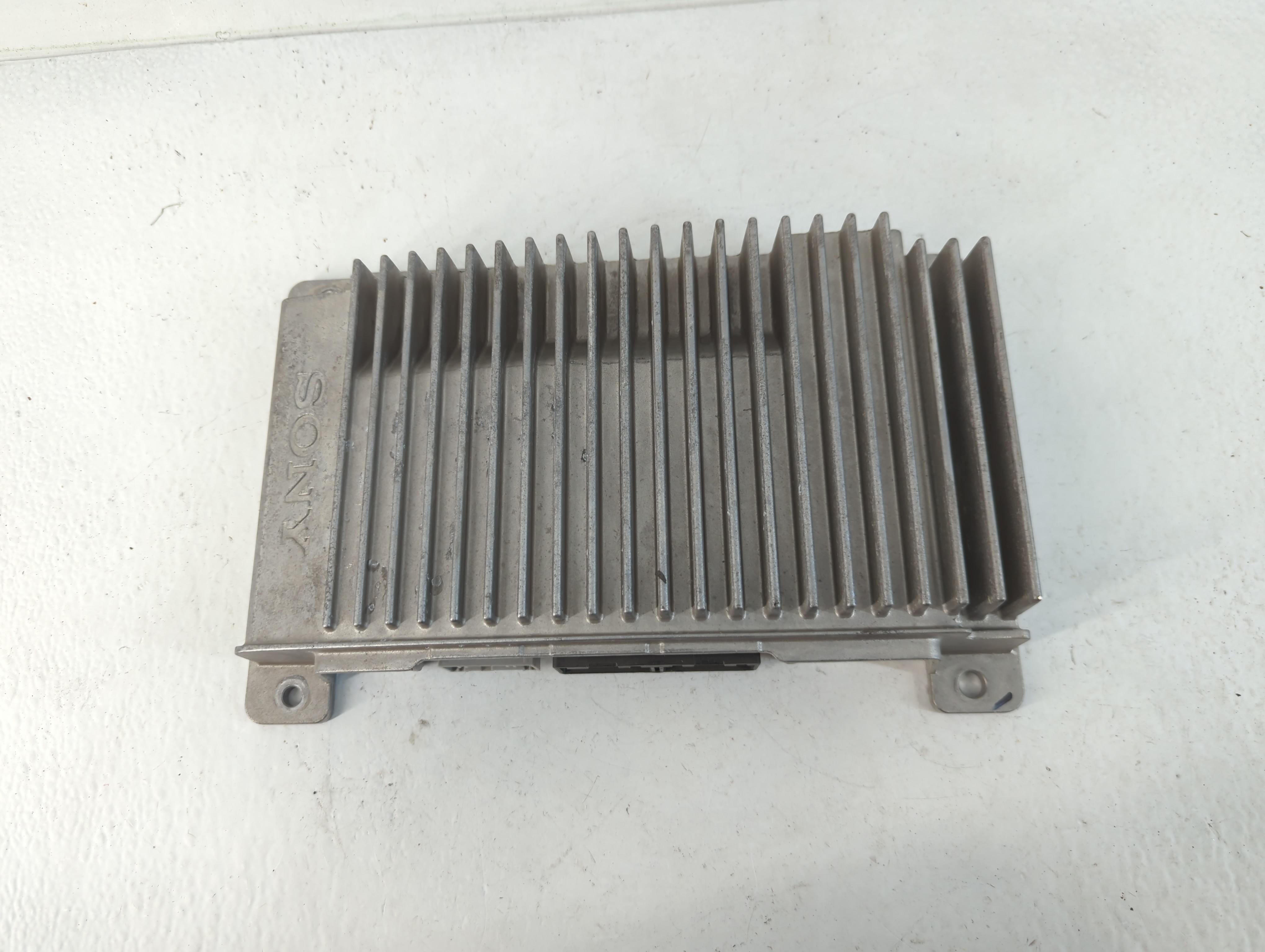 2013-2013 Ford Taurus Radio Control Panel 777873 - Oemusedautoparts1.com