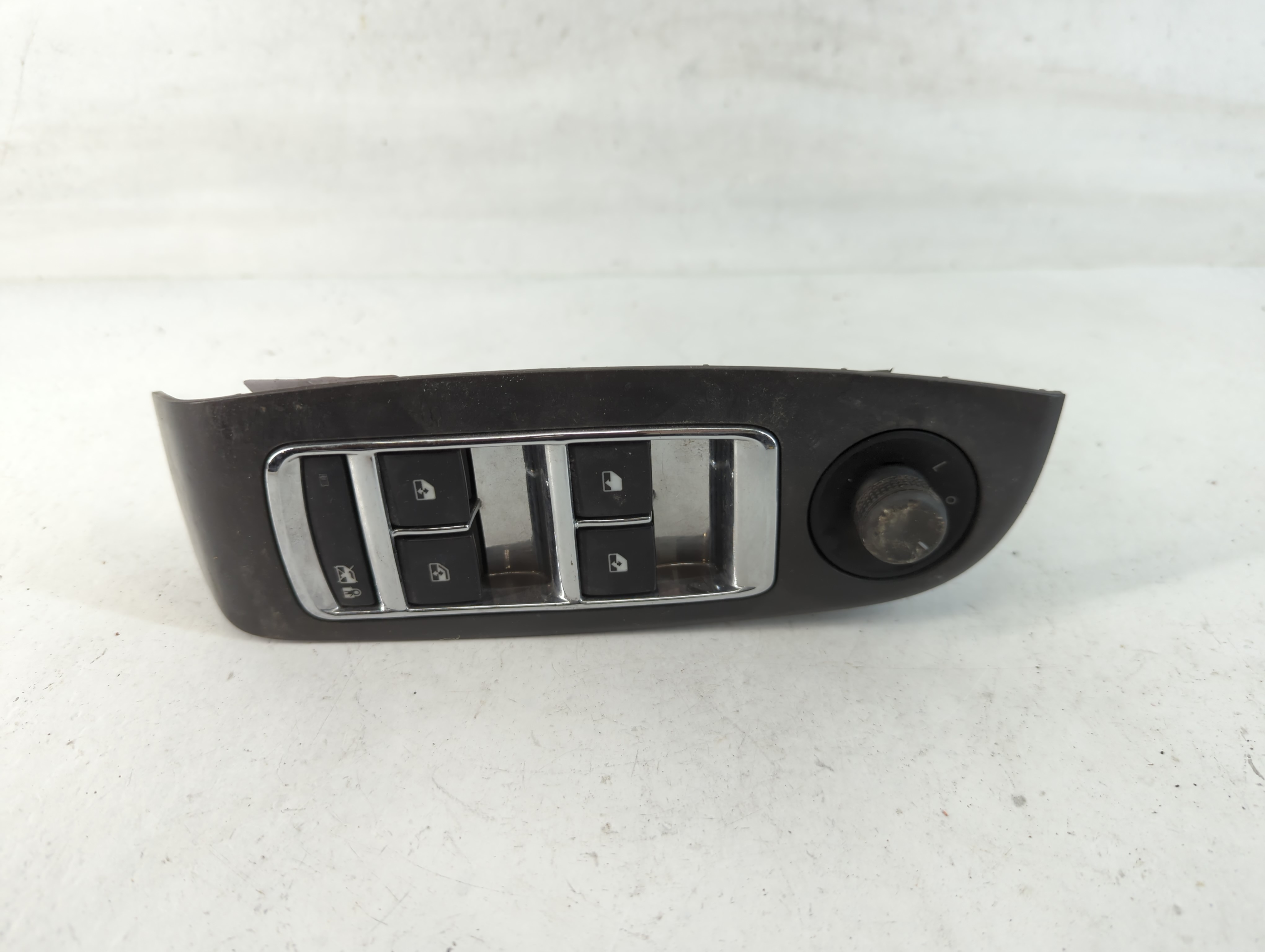 2013-2013 Chevrolet Malibu Driver Left Door Master Power Window Switch 777899 - Oemusedautoparts1.com