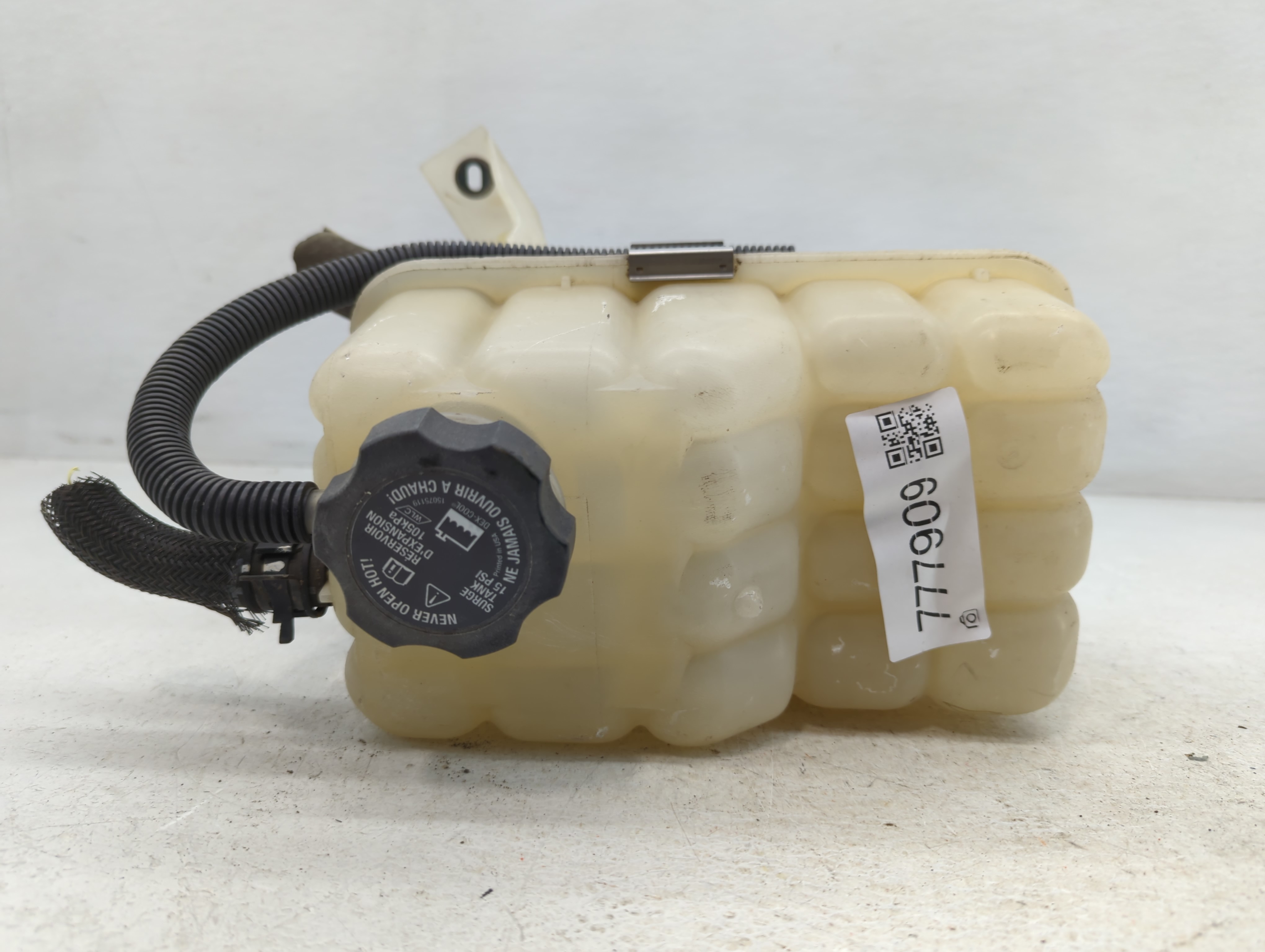 Picture of 2002 Hummer H2 Radiator Coolant Overflow Expansion Tank Bottle 777909