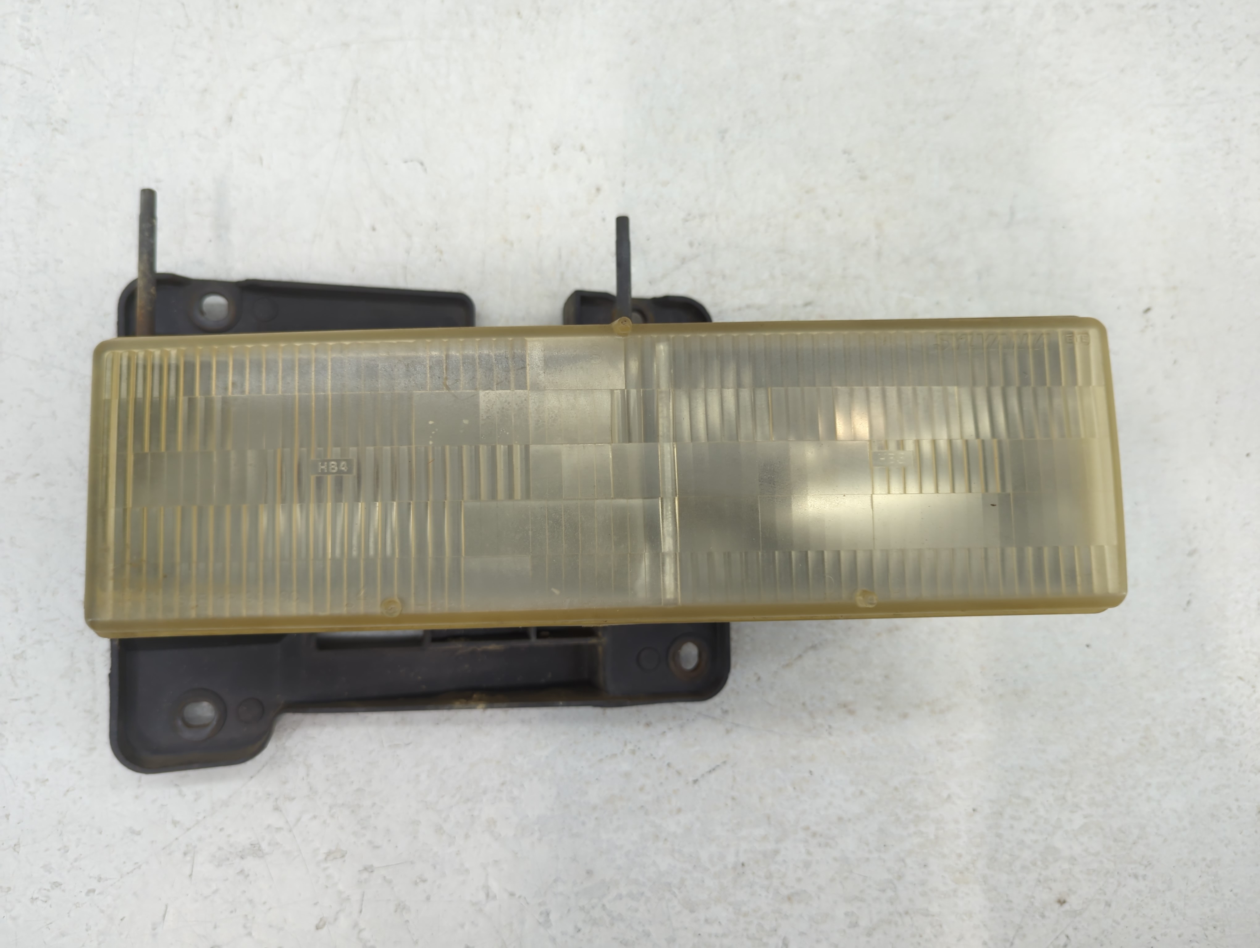 Chevrolet C1500 Passenger Right Oem Head Light Headlight Lamp 777941 - Oemusedautoparts1.com