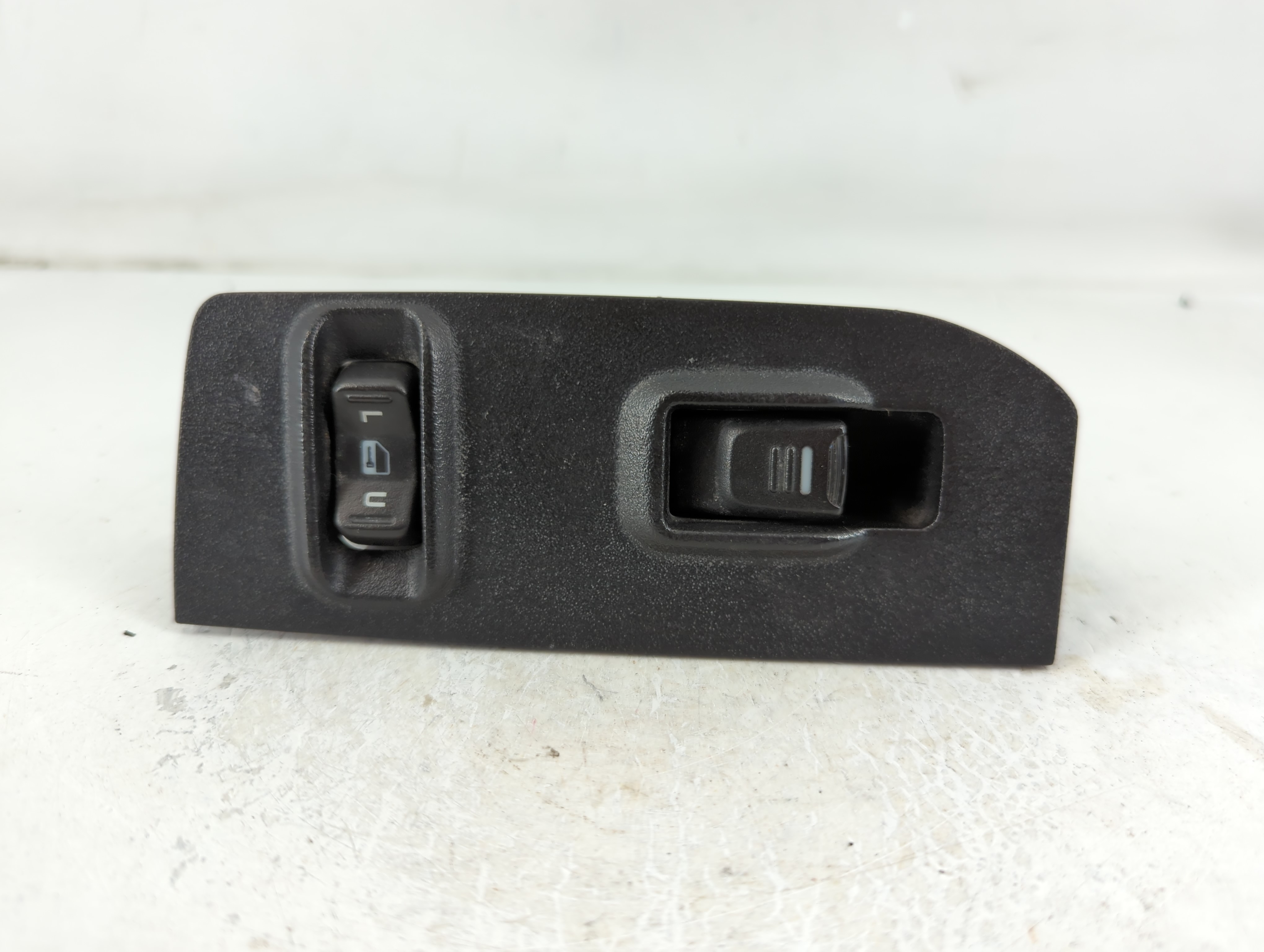 Picture of 2012 Chevrolet Colorado Passenger Right Power Window Switch 514633 777956