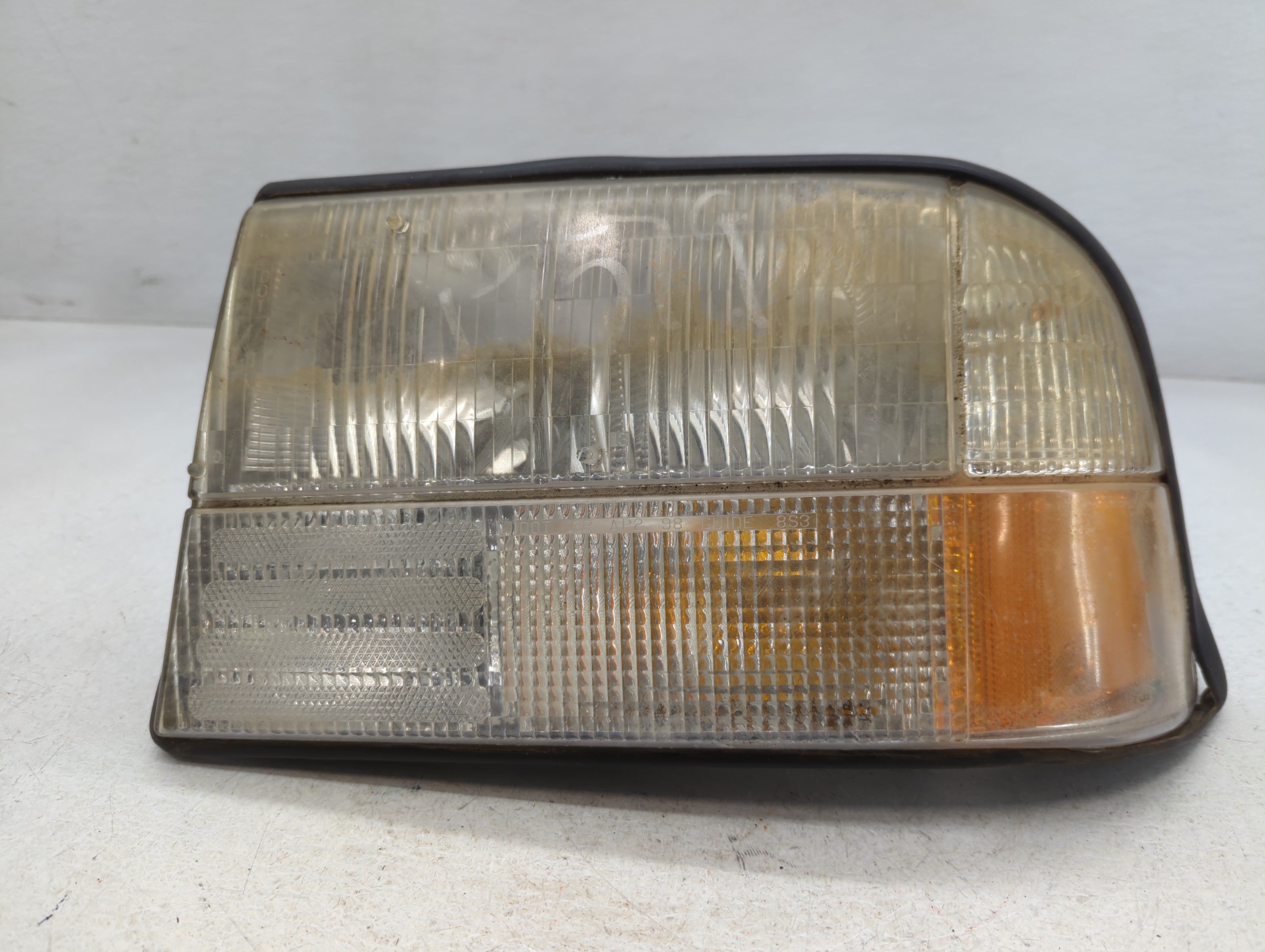 Picture of 1998-2004 Gmc Sonoma Driver Left Oem Head Light Headlight Lamp 777996