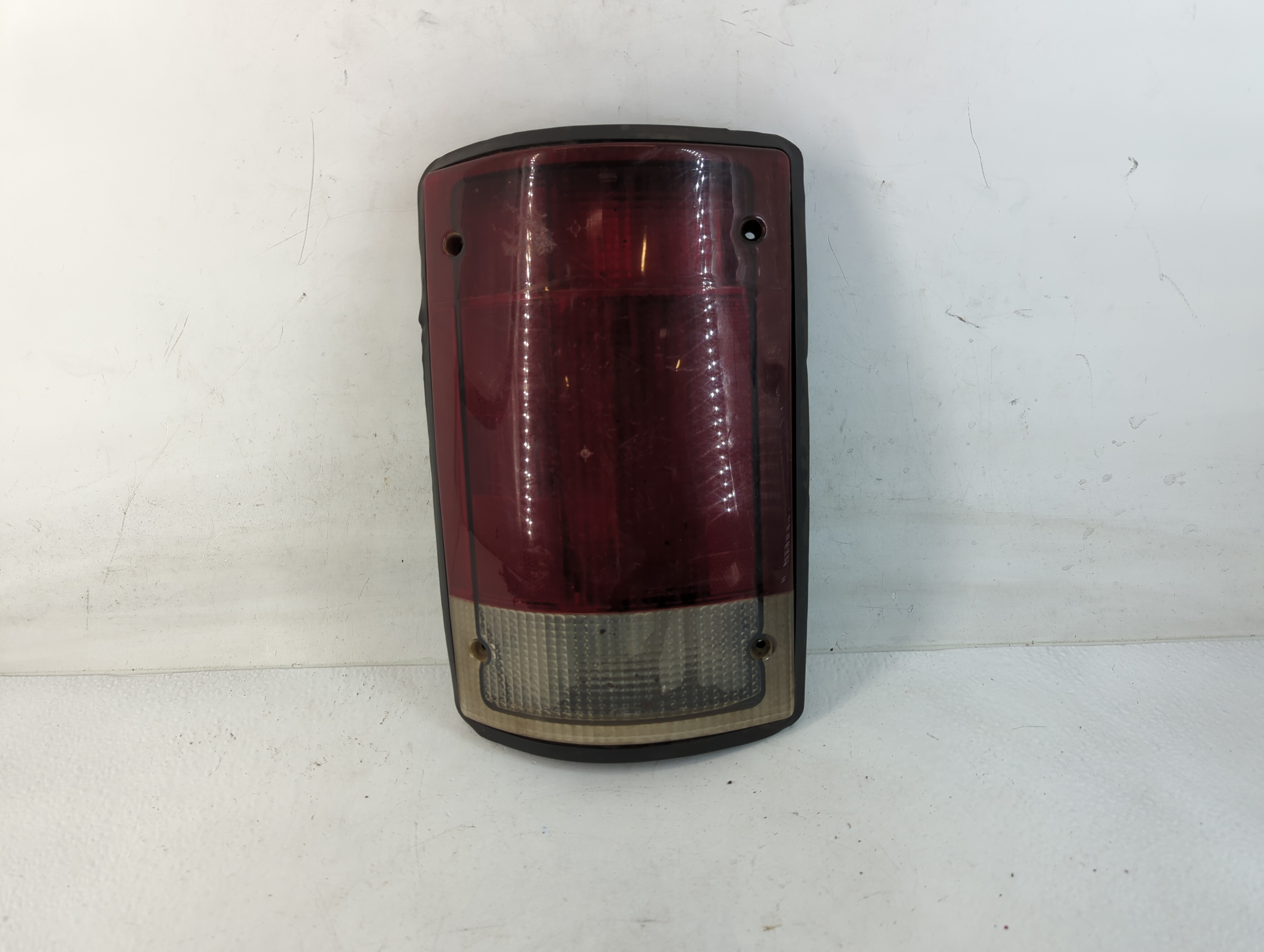2002-2007 Ford Focus Driver Left Side Tail Light Taillight Oem 777999 - Oemusedautoparts1.com