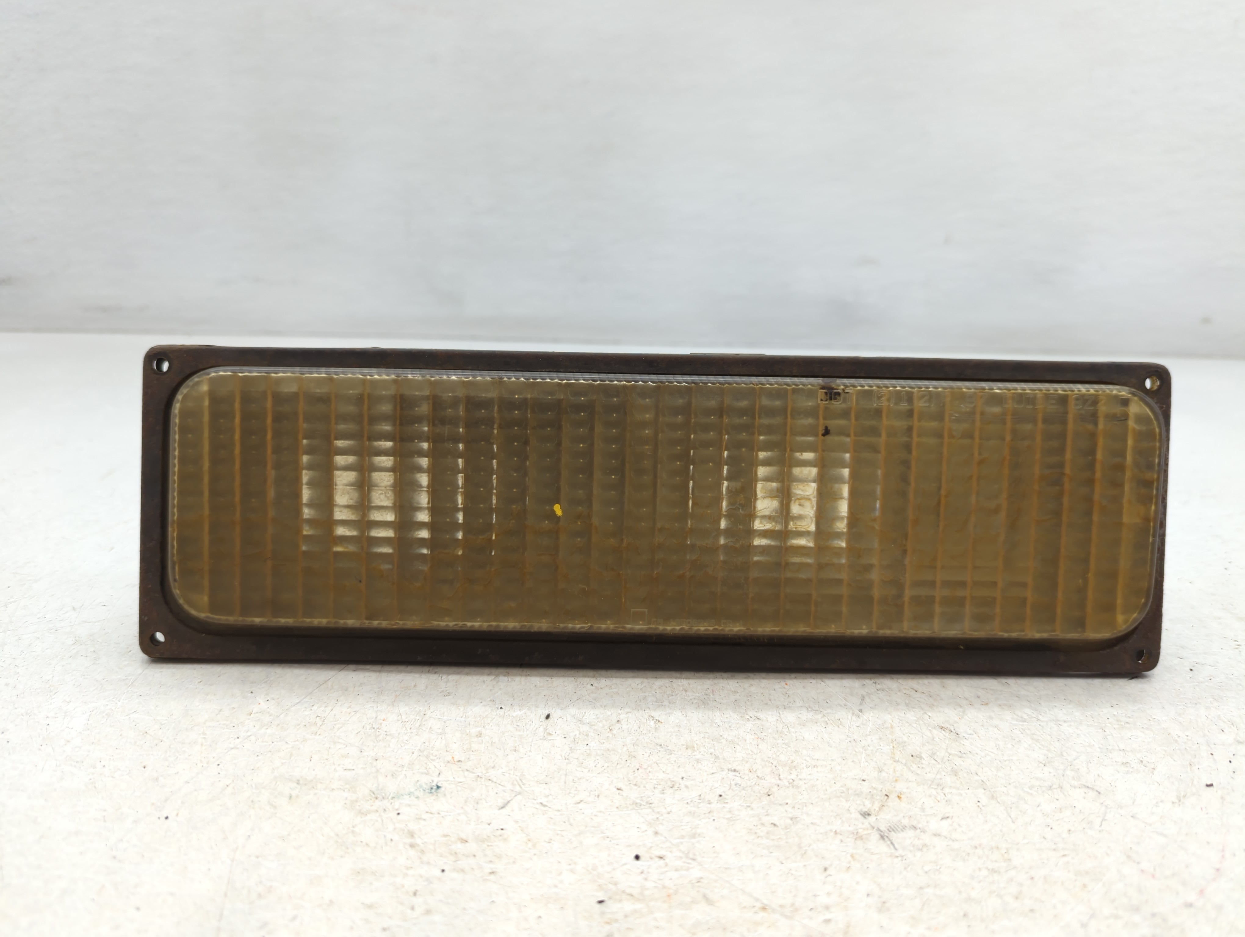 1993 Chevrolet Silverado Passenger Right Oem Head Light Headlight Lamp 778007 - Oemusedautoparts1.com