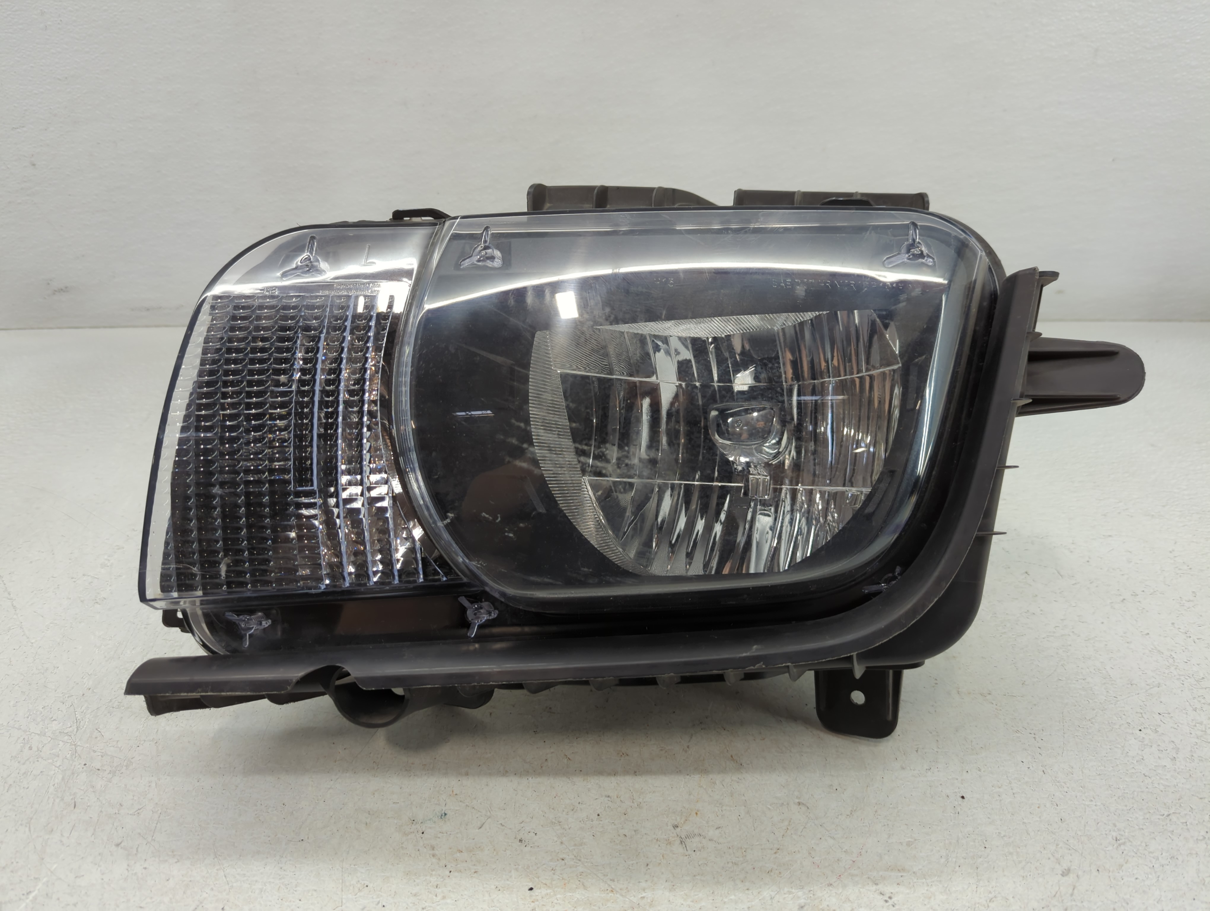 2010-2013 Chevrolet Camaro Driver Left Oem Head Light Headlight Lamp 778023 - Oemusedautoparts1.com
